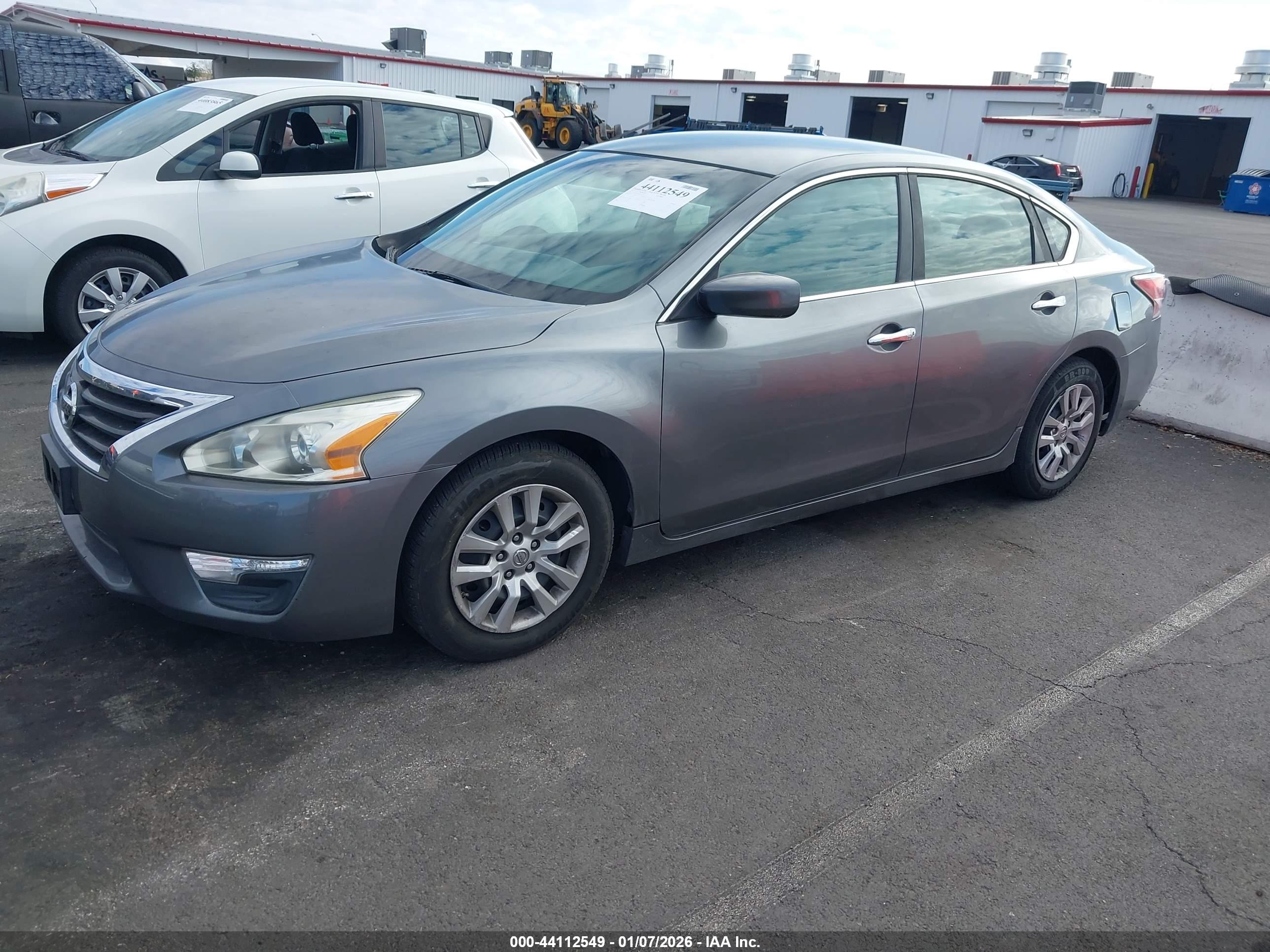 NISSAN ALTIMA image 2