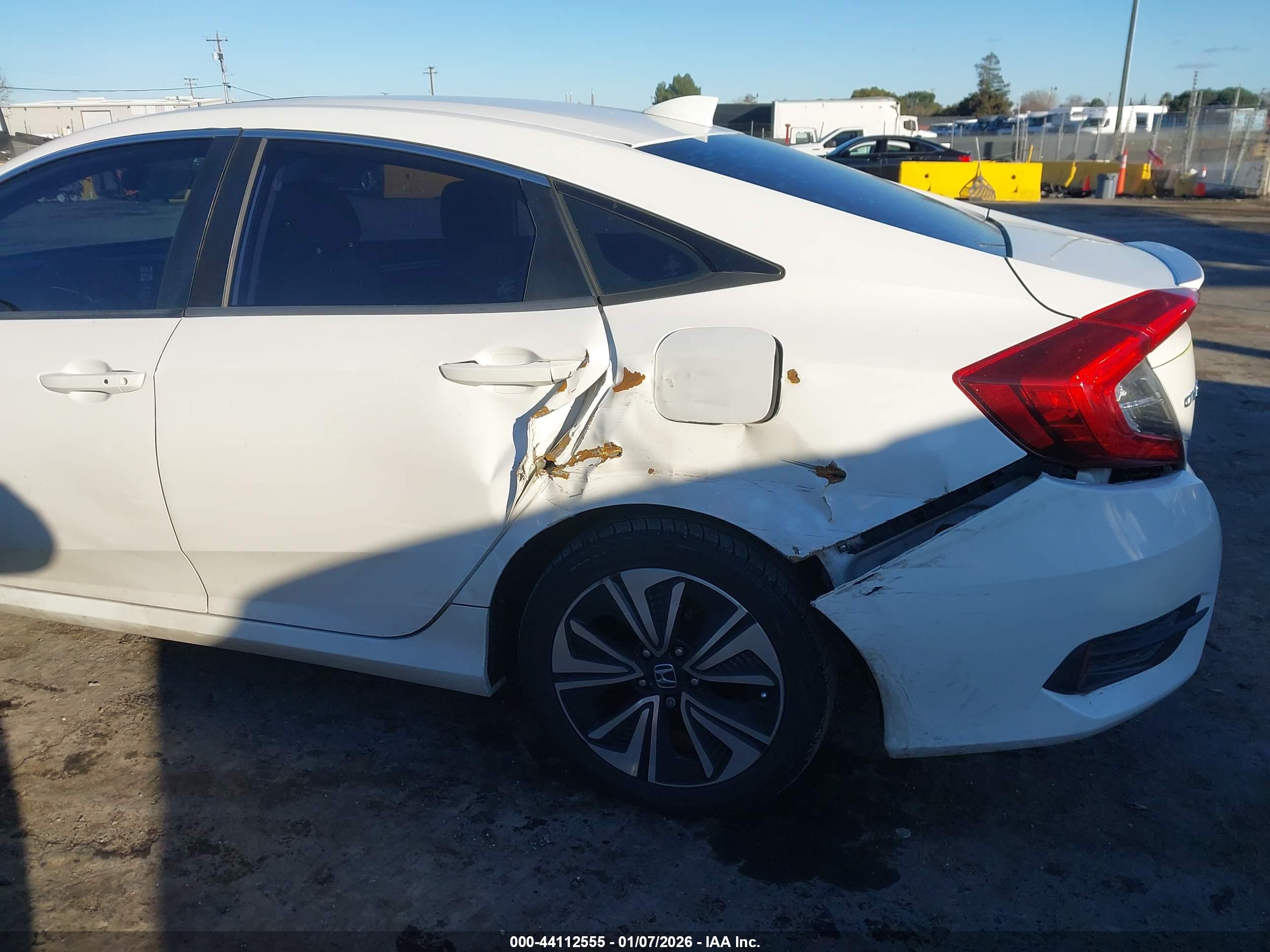 HONDA CIVIC image 6