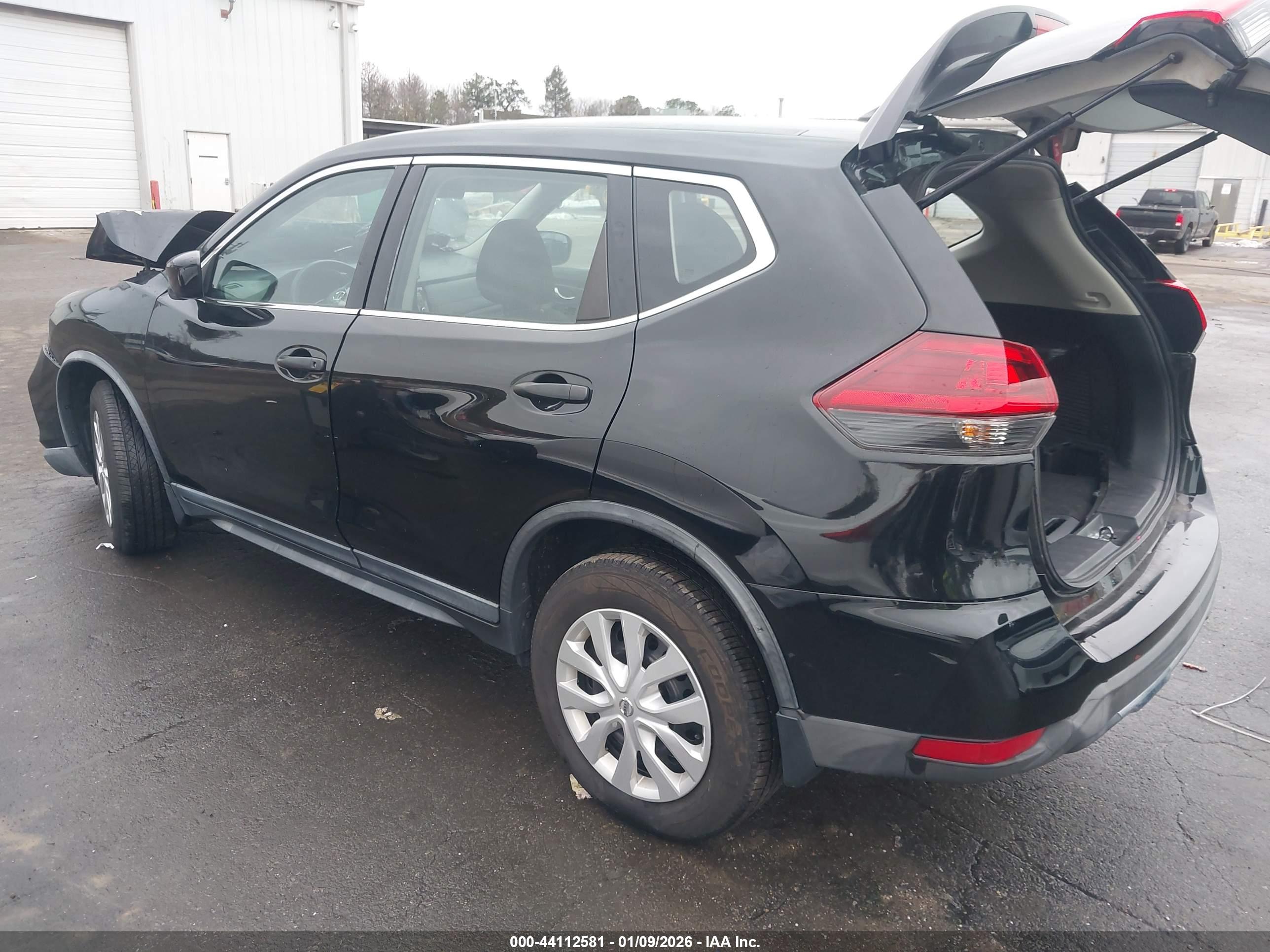 NISSAN ROGUE image 3