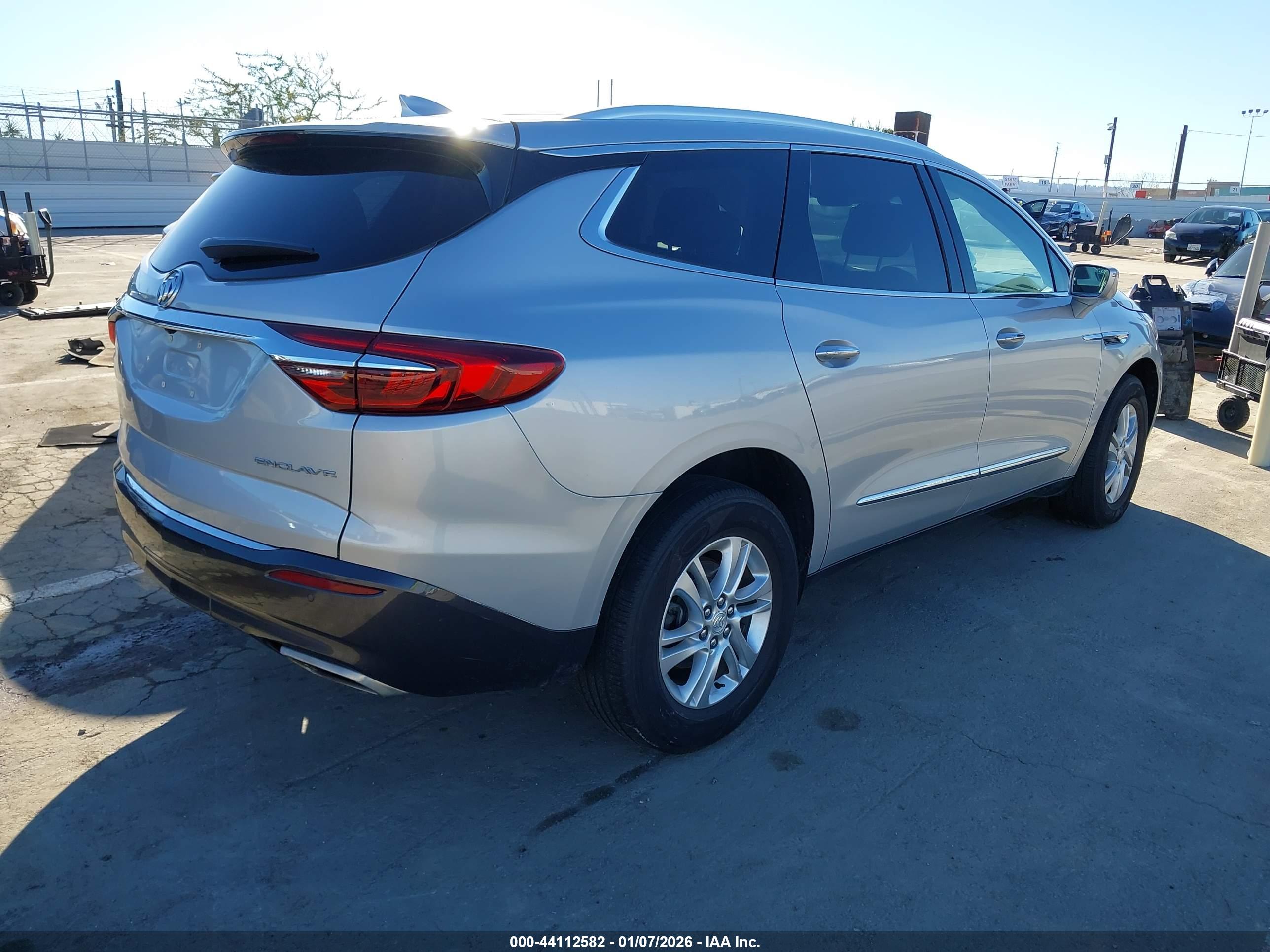BUICK ENCLAVE image 4