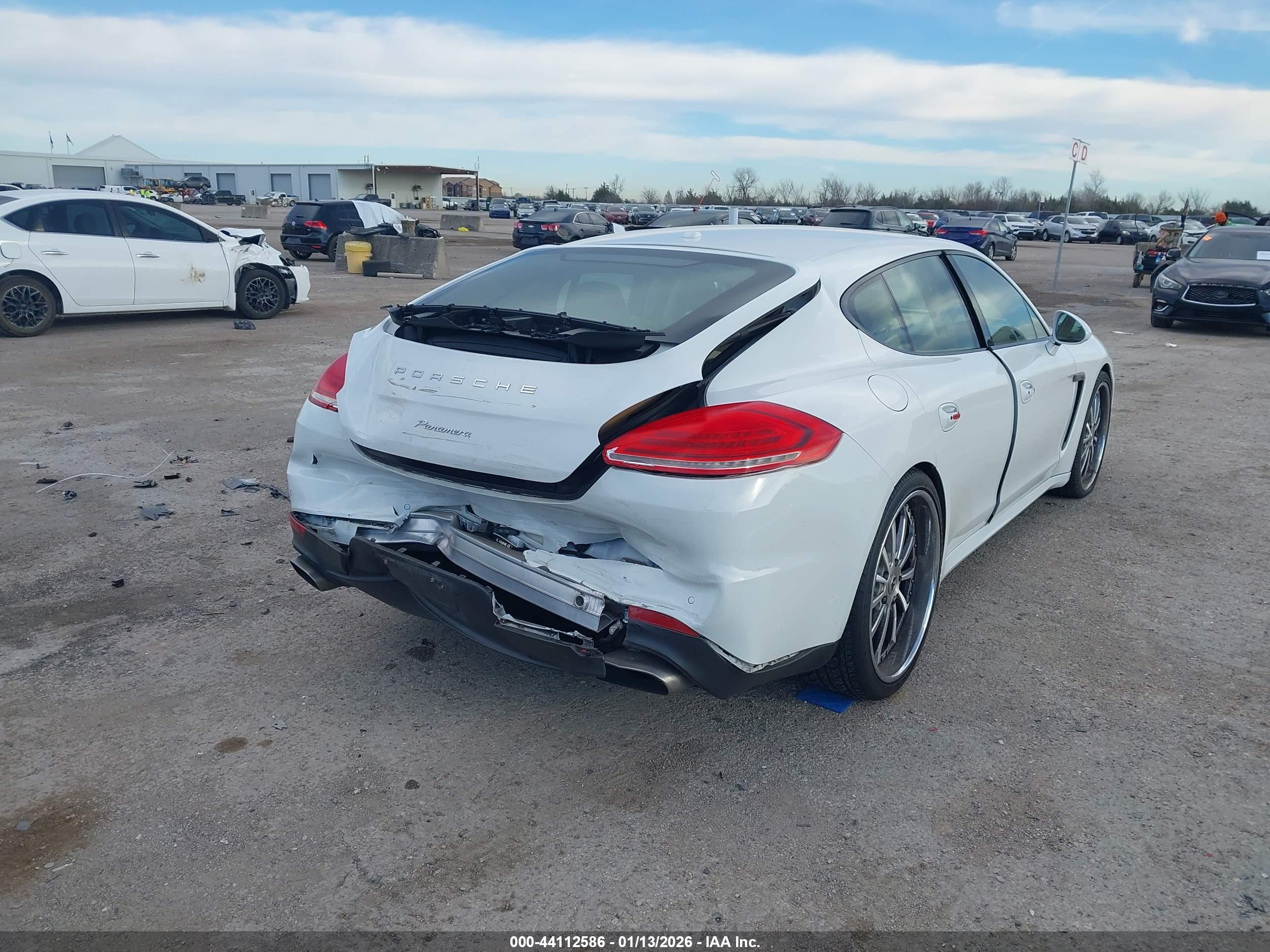 PORSCHE PANAMERA image 4