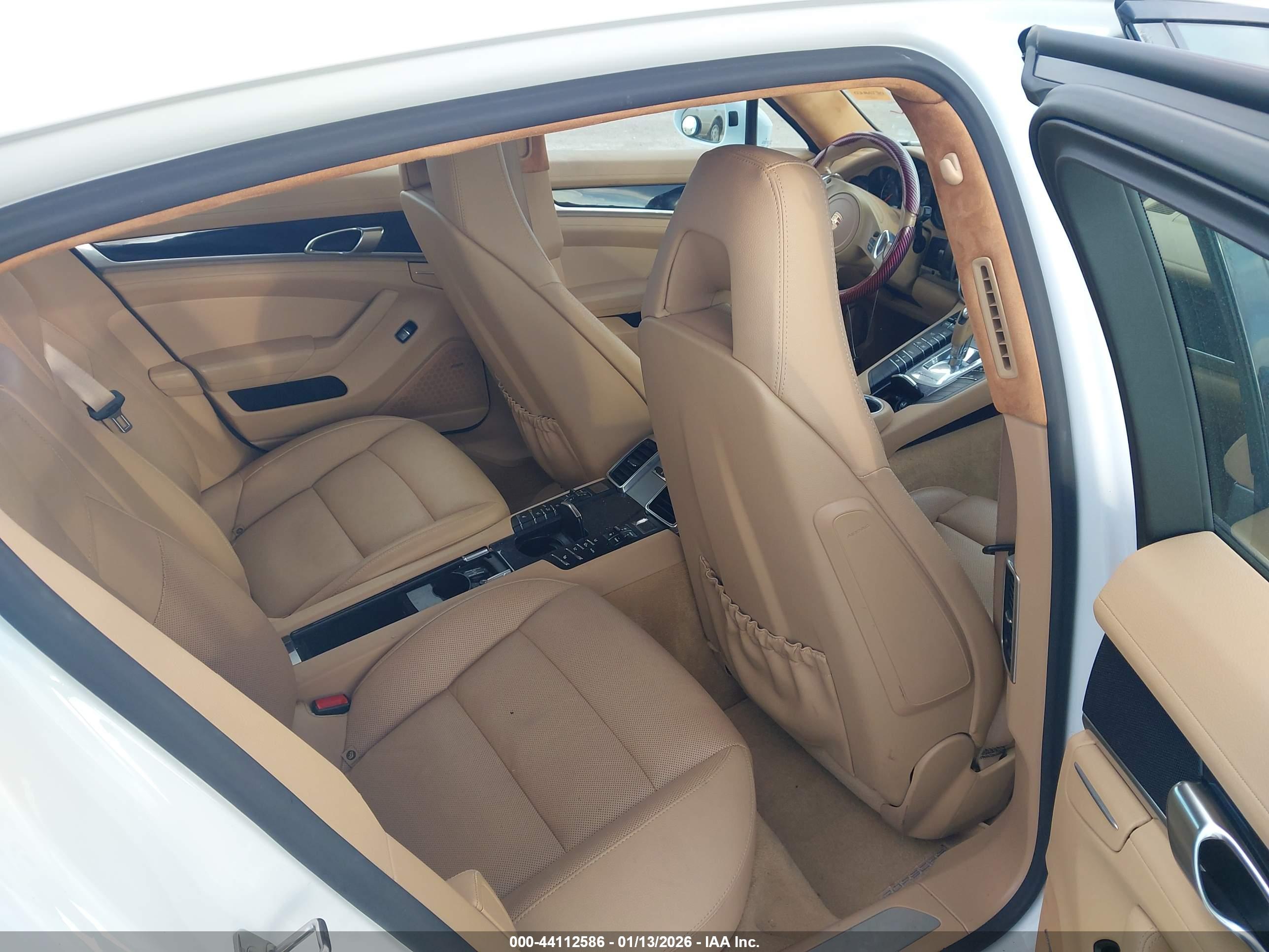 PORSCHE PANAMERA image 8