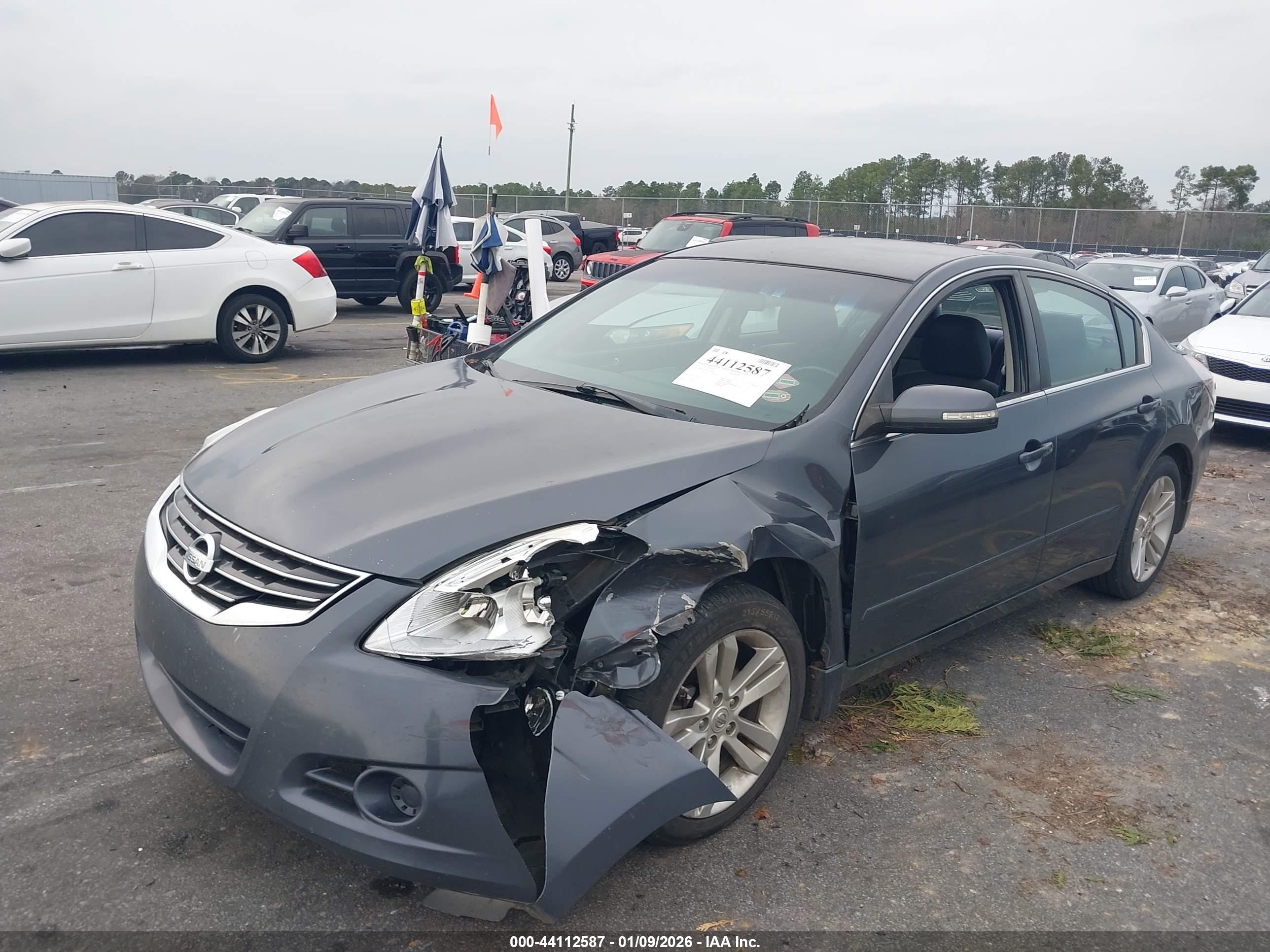 NISSAN ALTIMA image 2