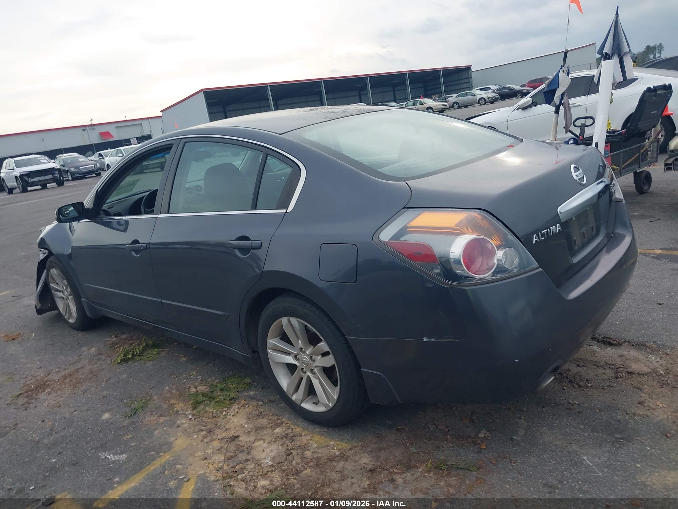 NISSAN ALTIMA image 3