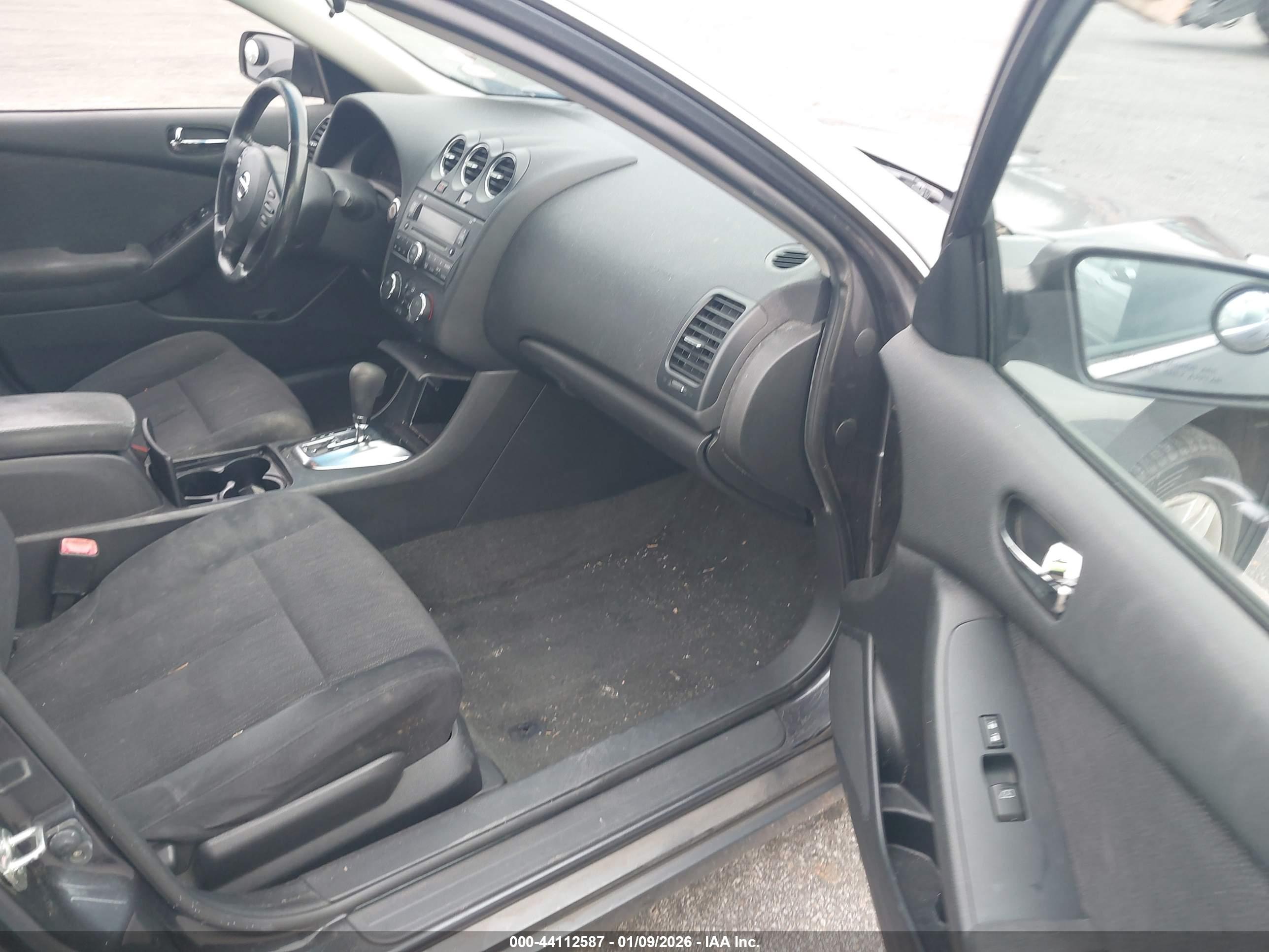 NISSAN ALTIMA image 5