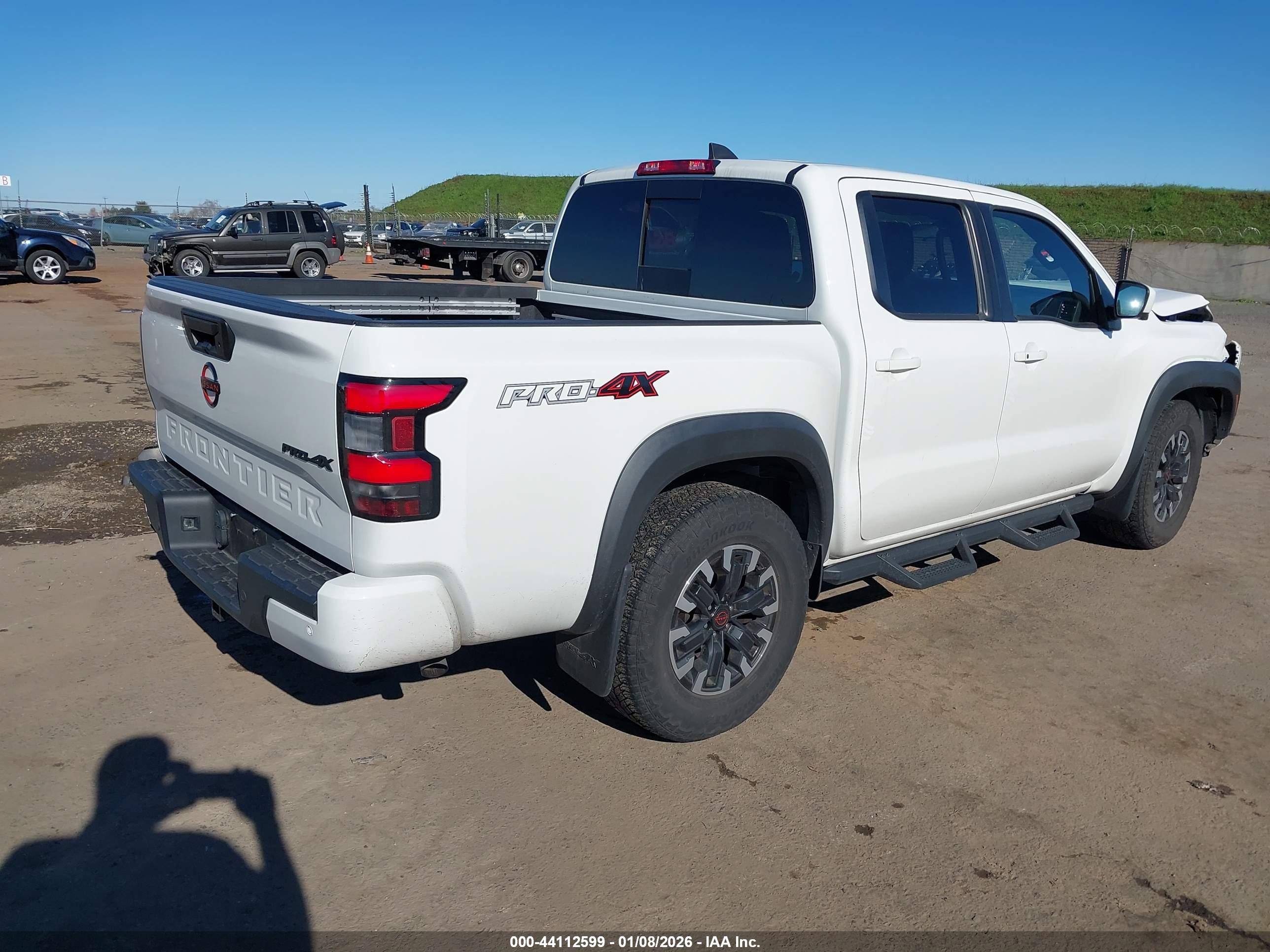 NISSAN FRONTIER image 4