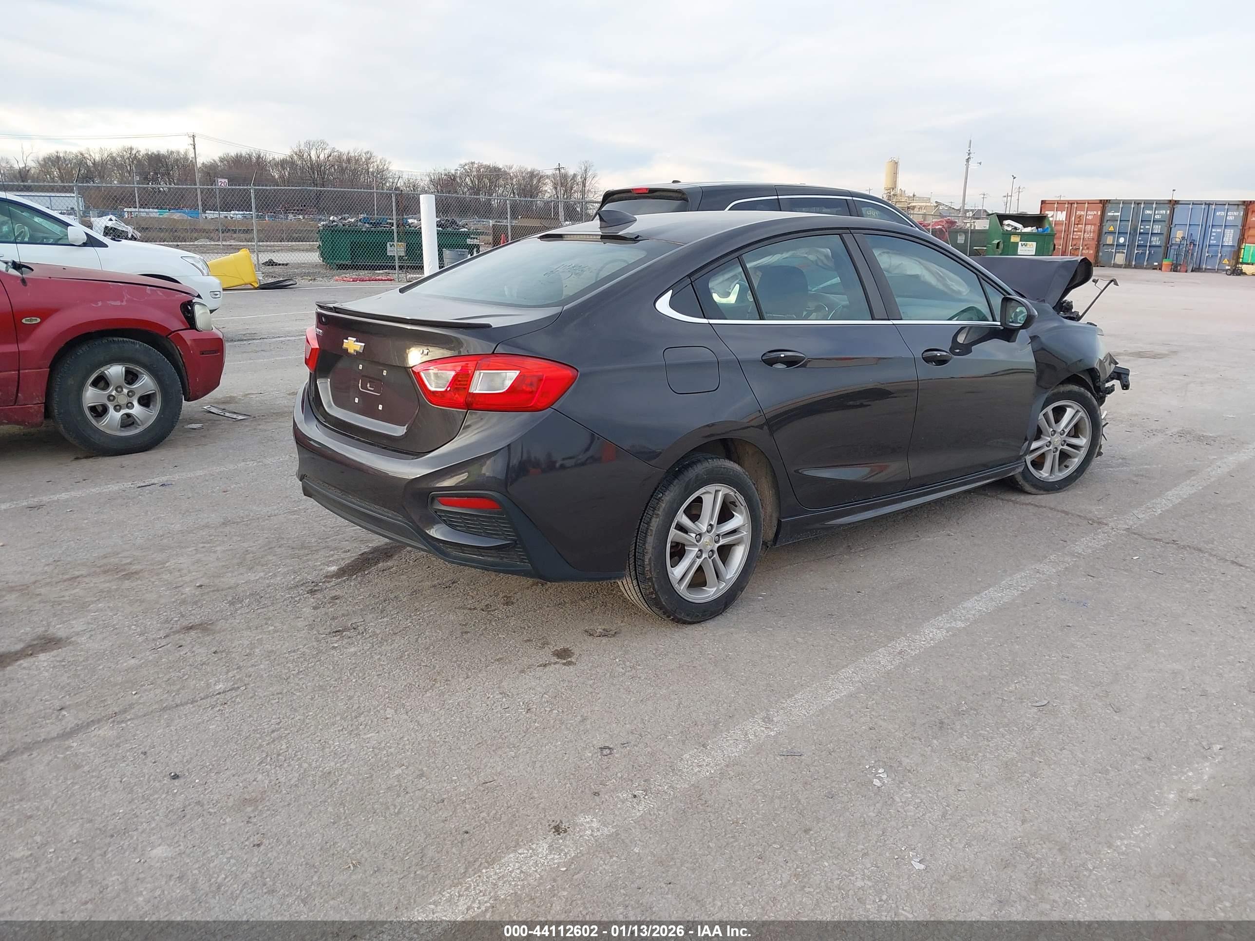 CHEVROLET CRUZE image 4