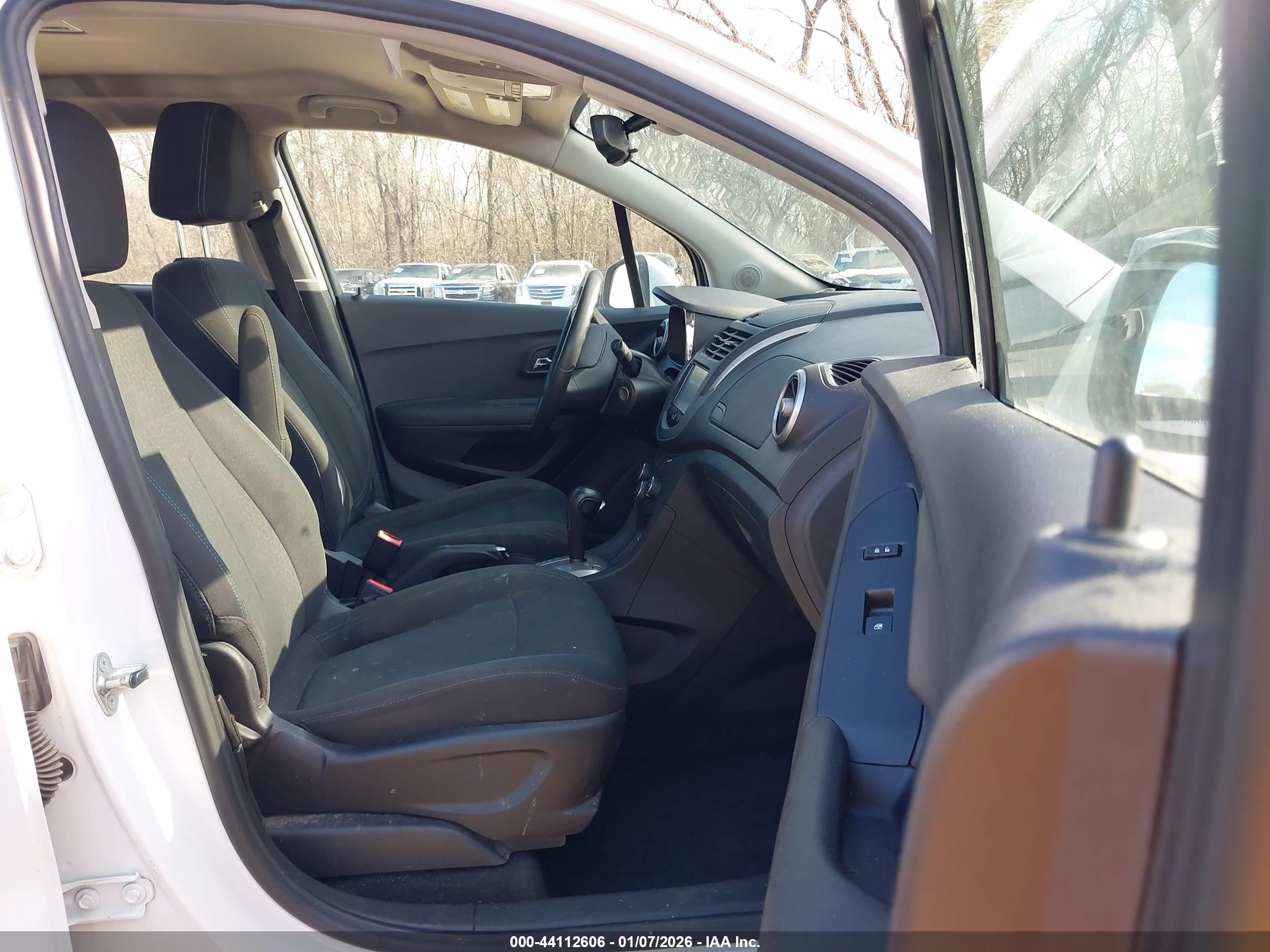 CHEVROLET TRAX image 5