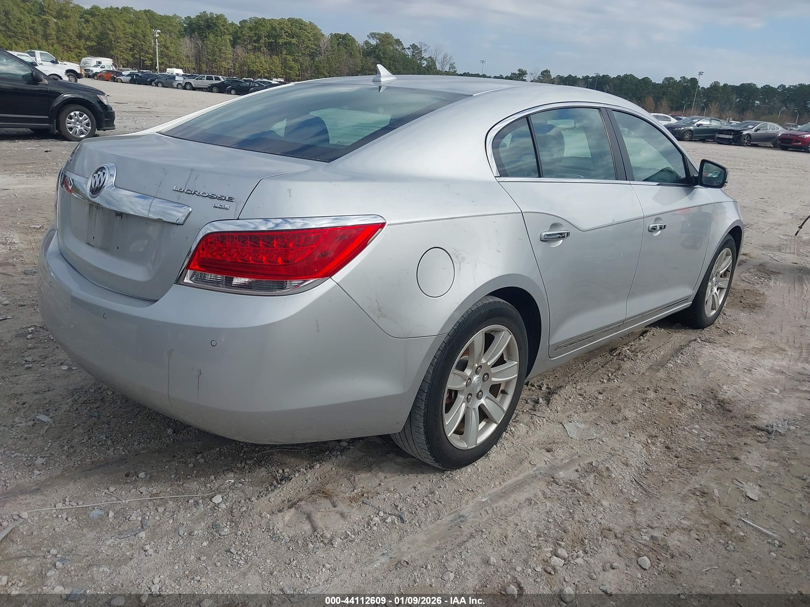 BUICK LACROSSE image 4