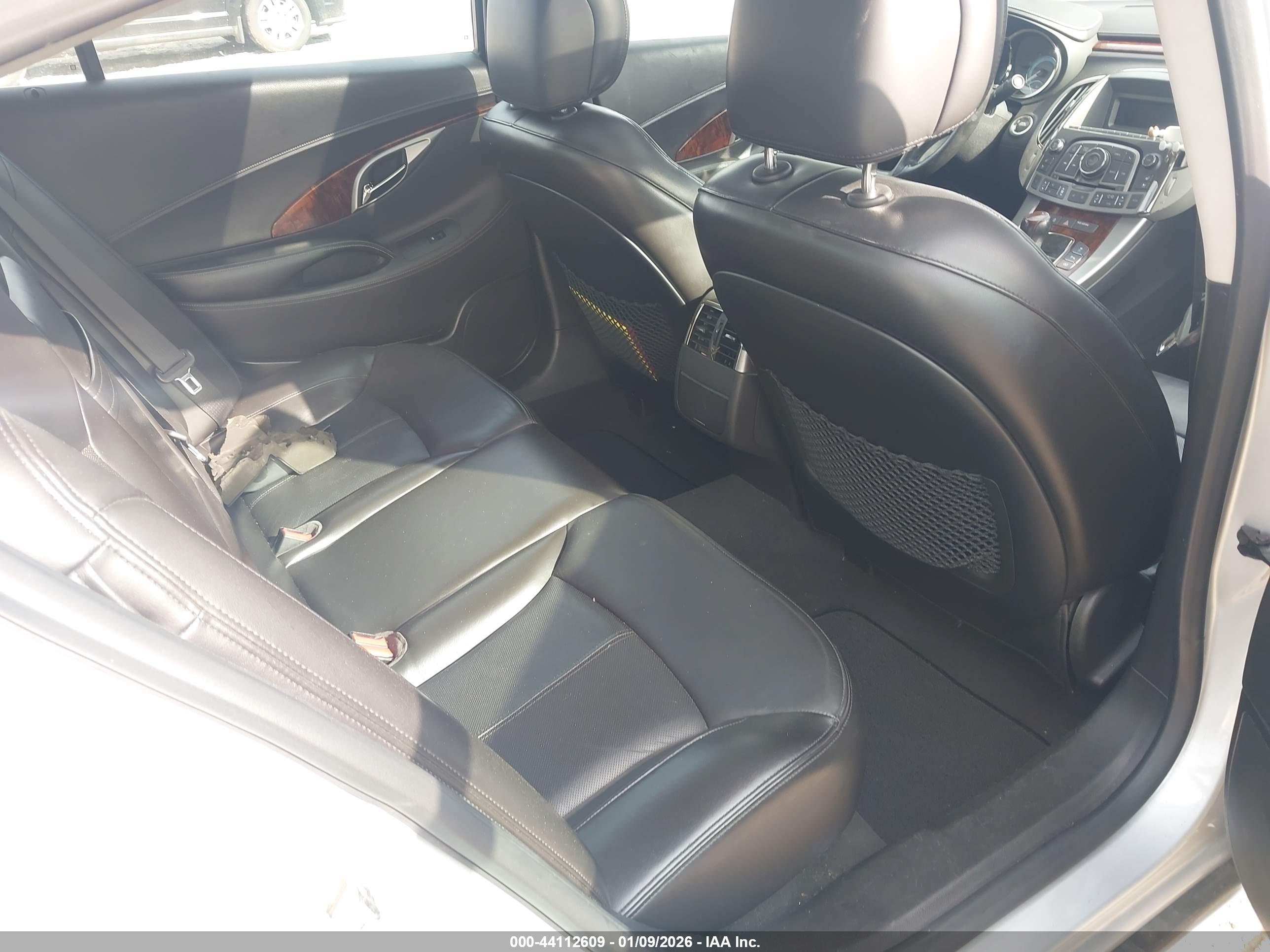 BUICK LACROSSE image 8