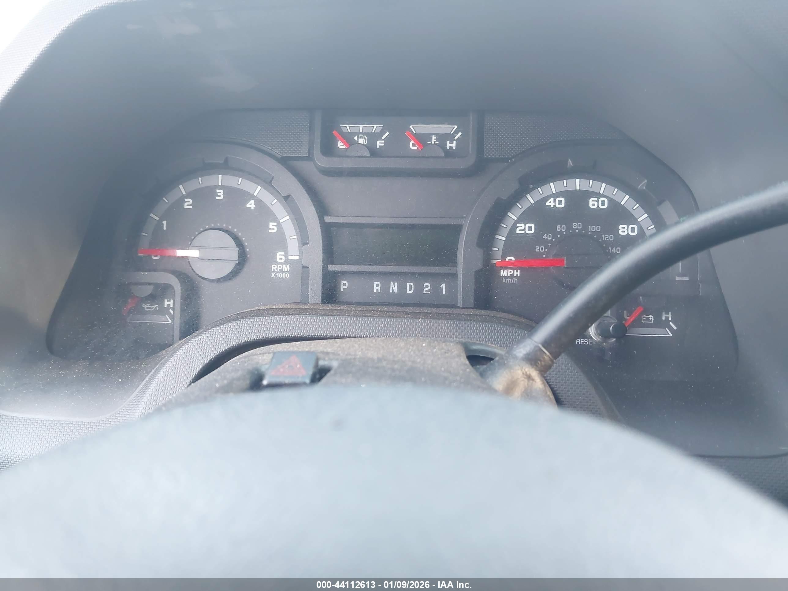 FORD E-150 image 7