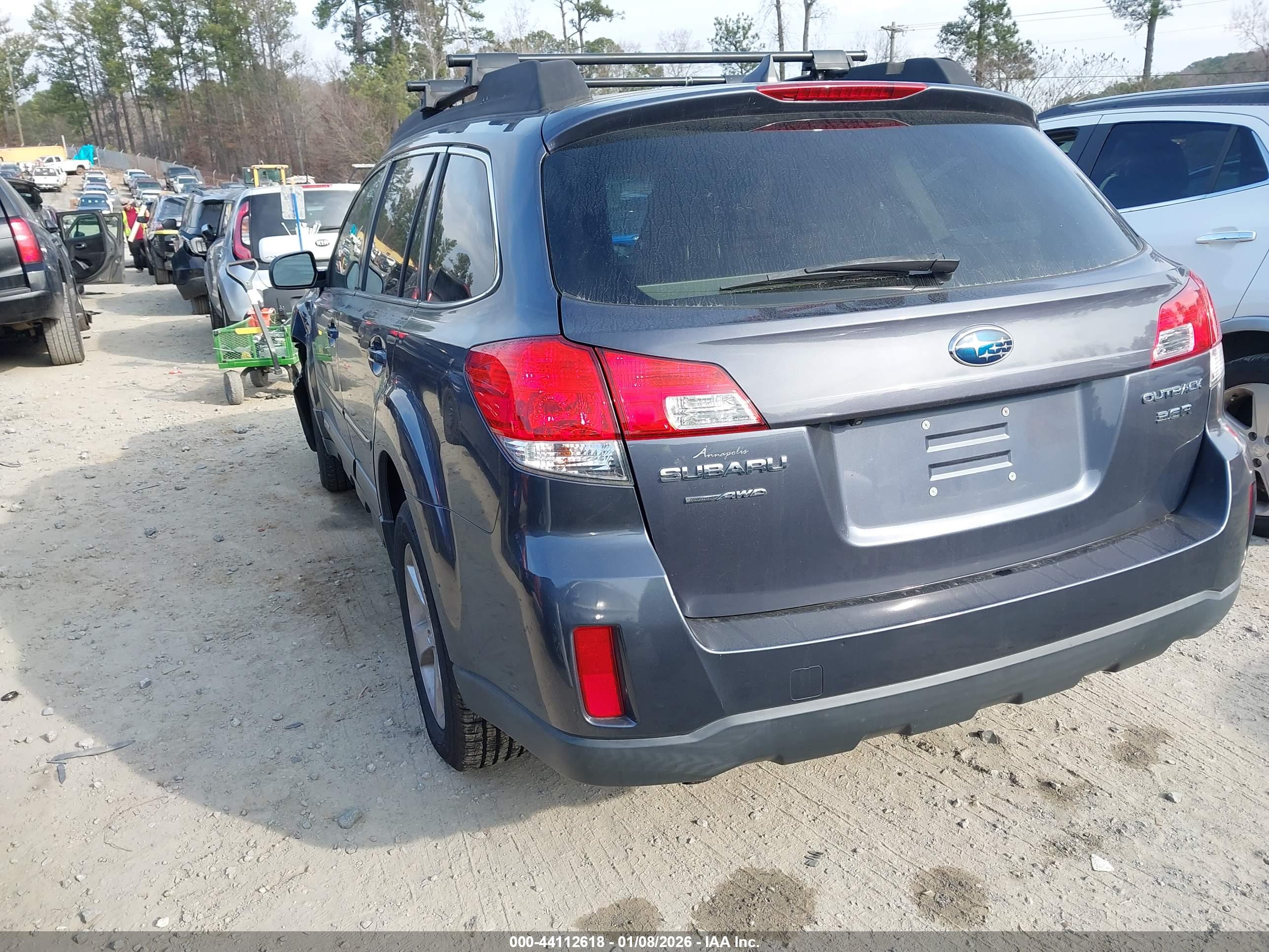 SUBARU OUTBACK image 3
