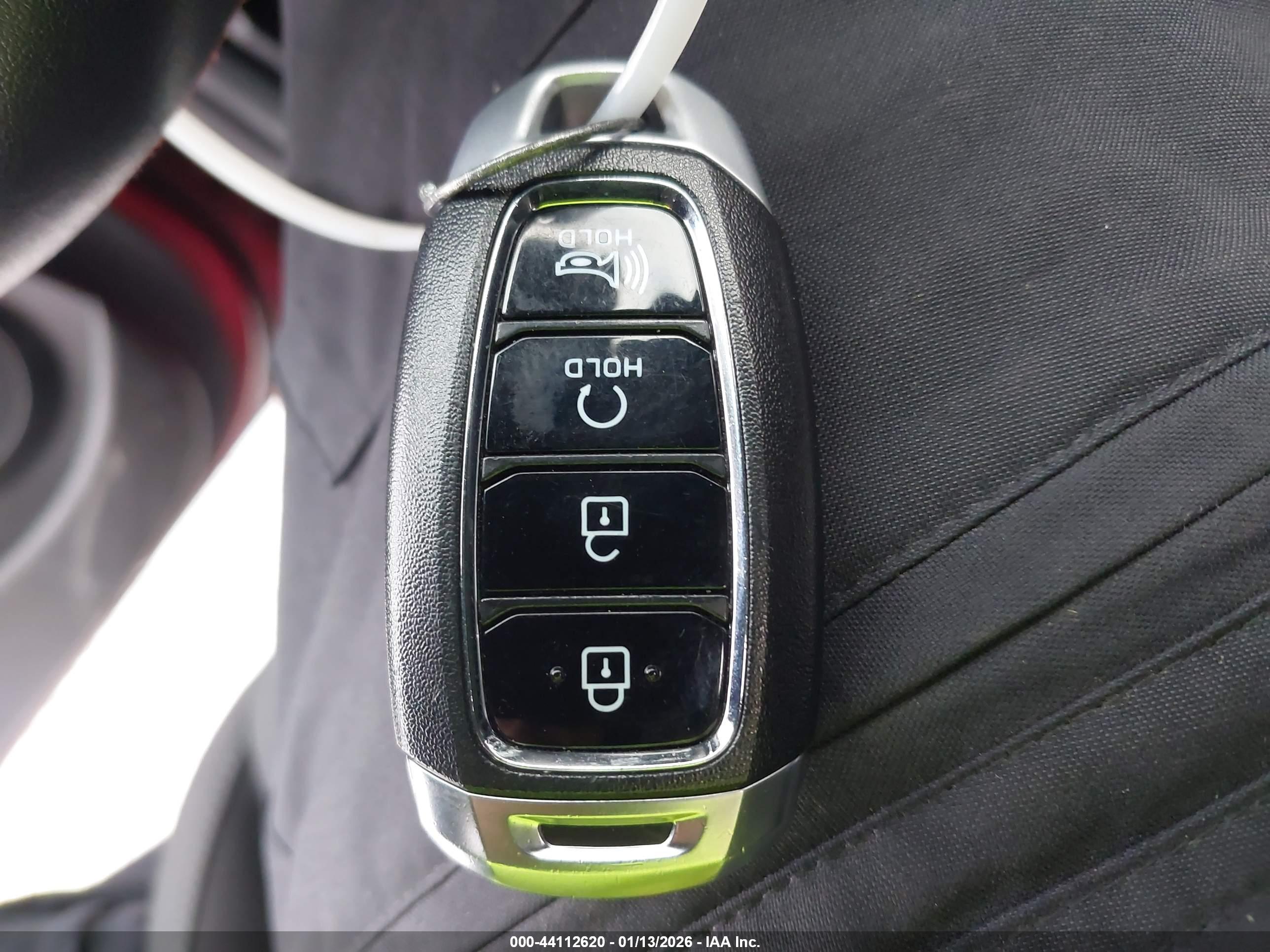 HYUNDAI KONA image 11
