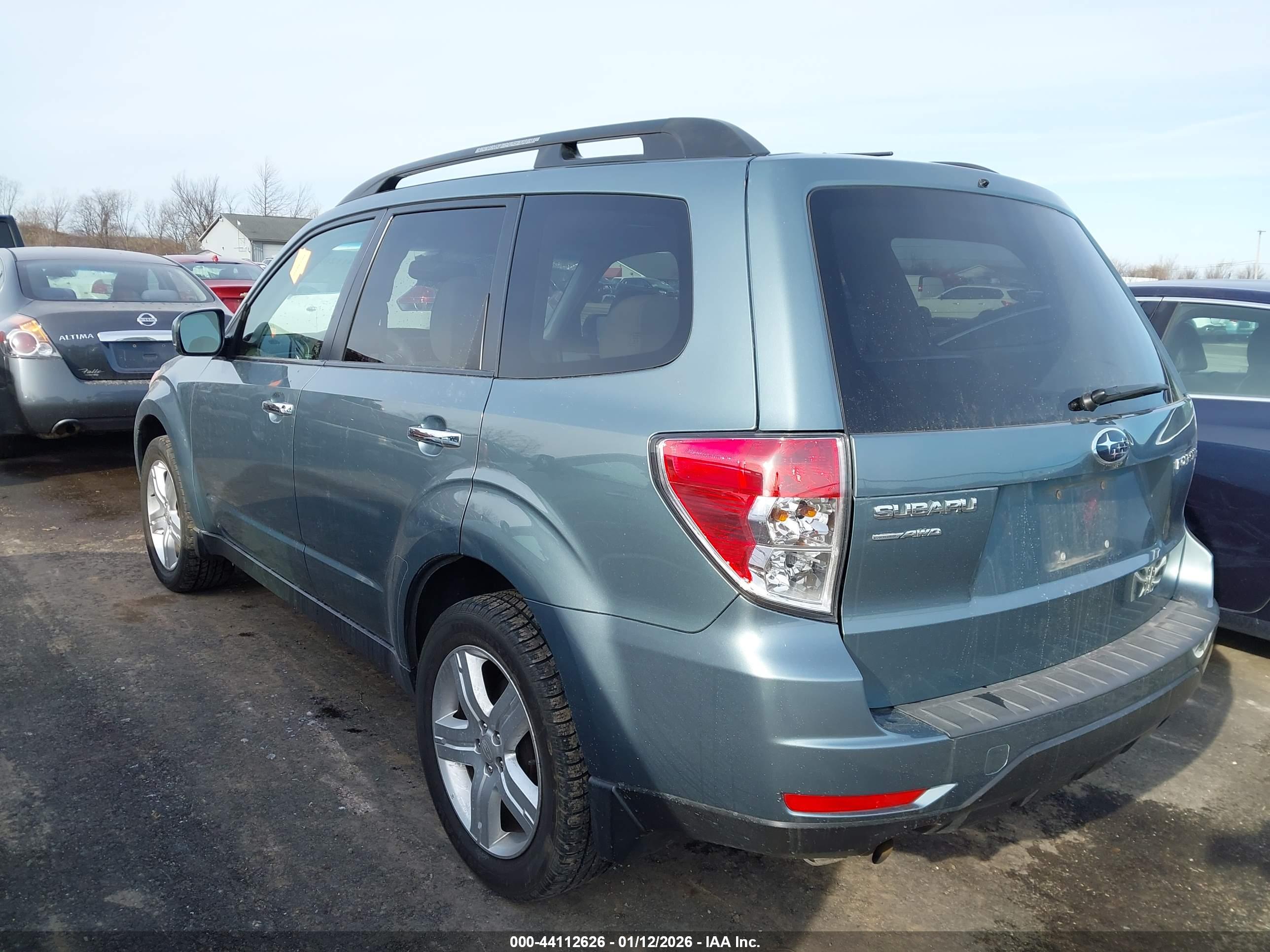 SUBARU FORESTER image 3