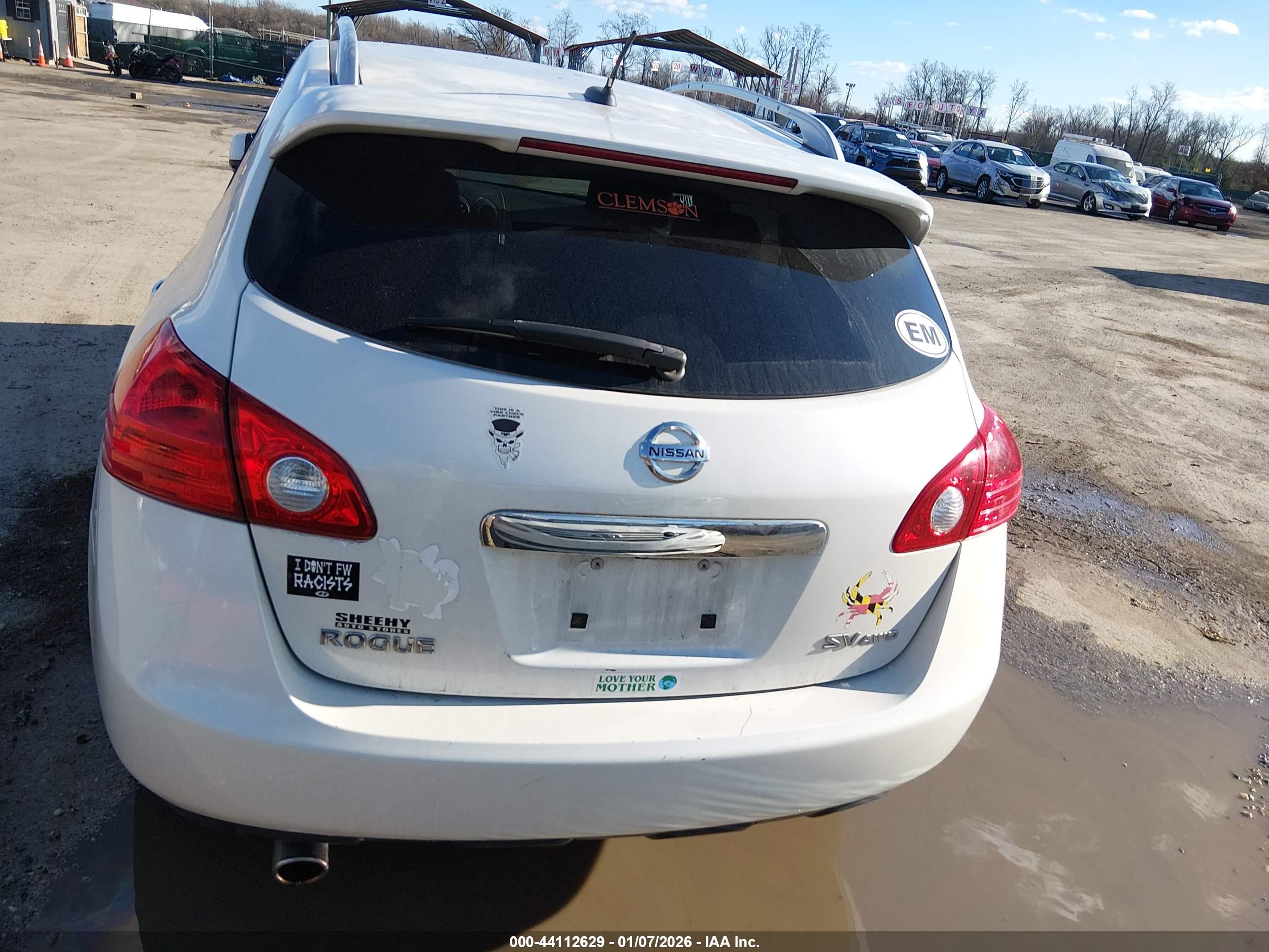 NISSAN ROGUE image 6
