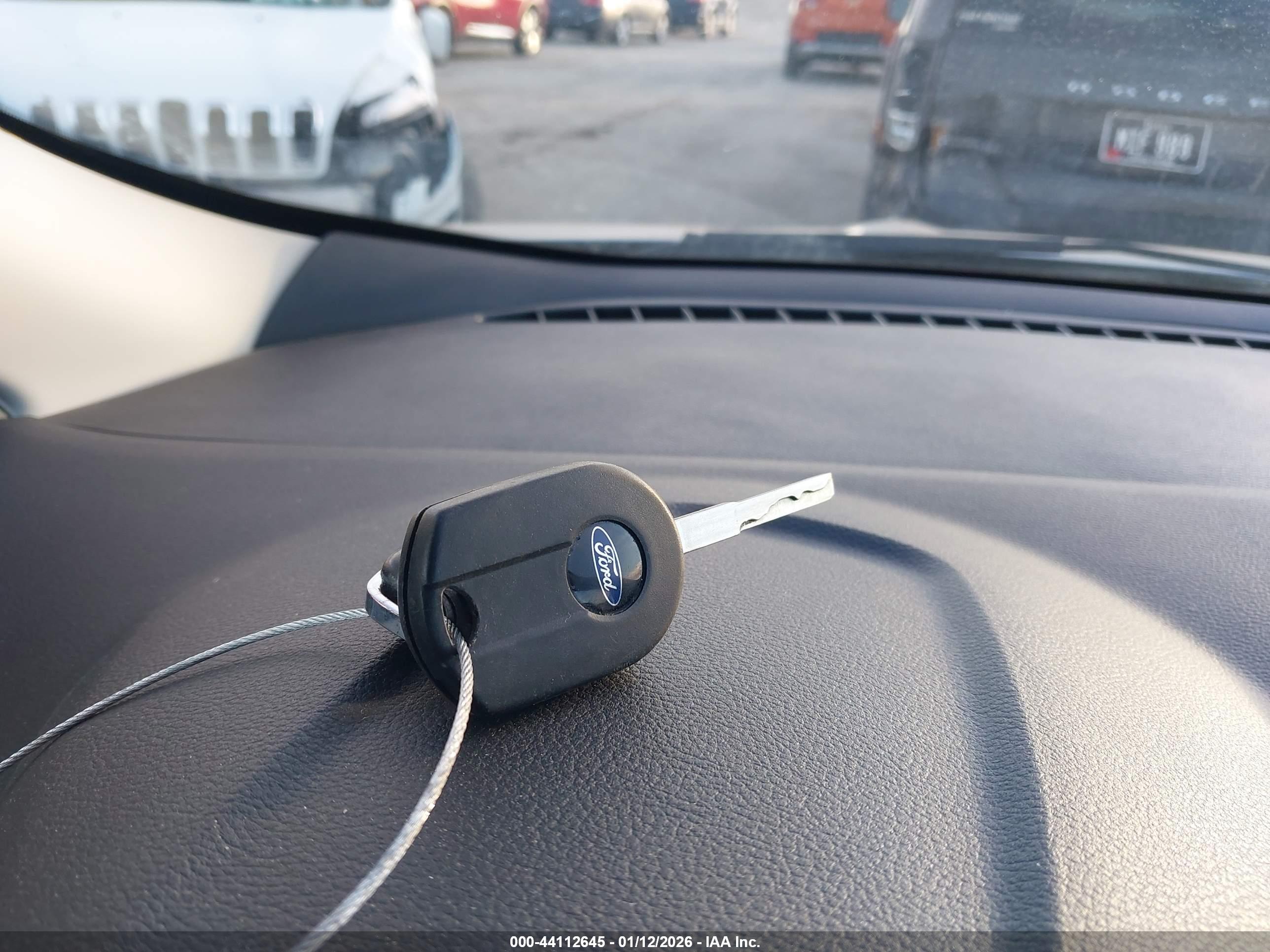 FORD ESCAPE image 11