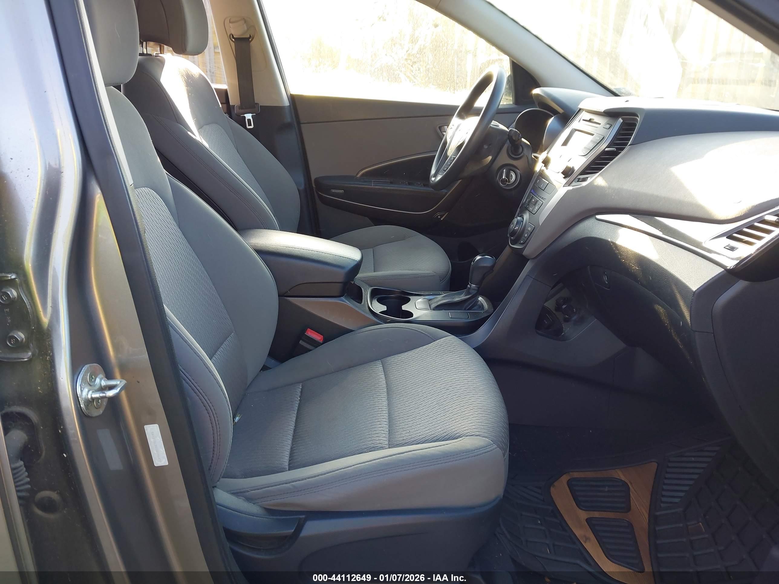 HYUNDAI SANTA image 5