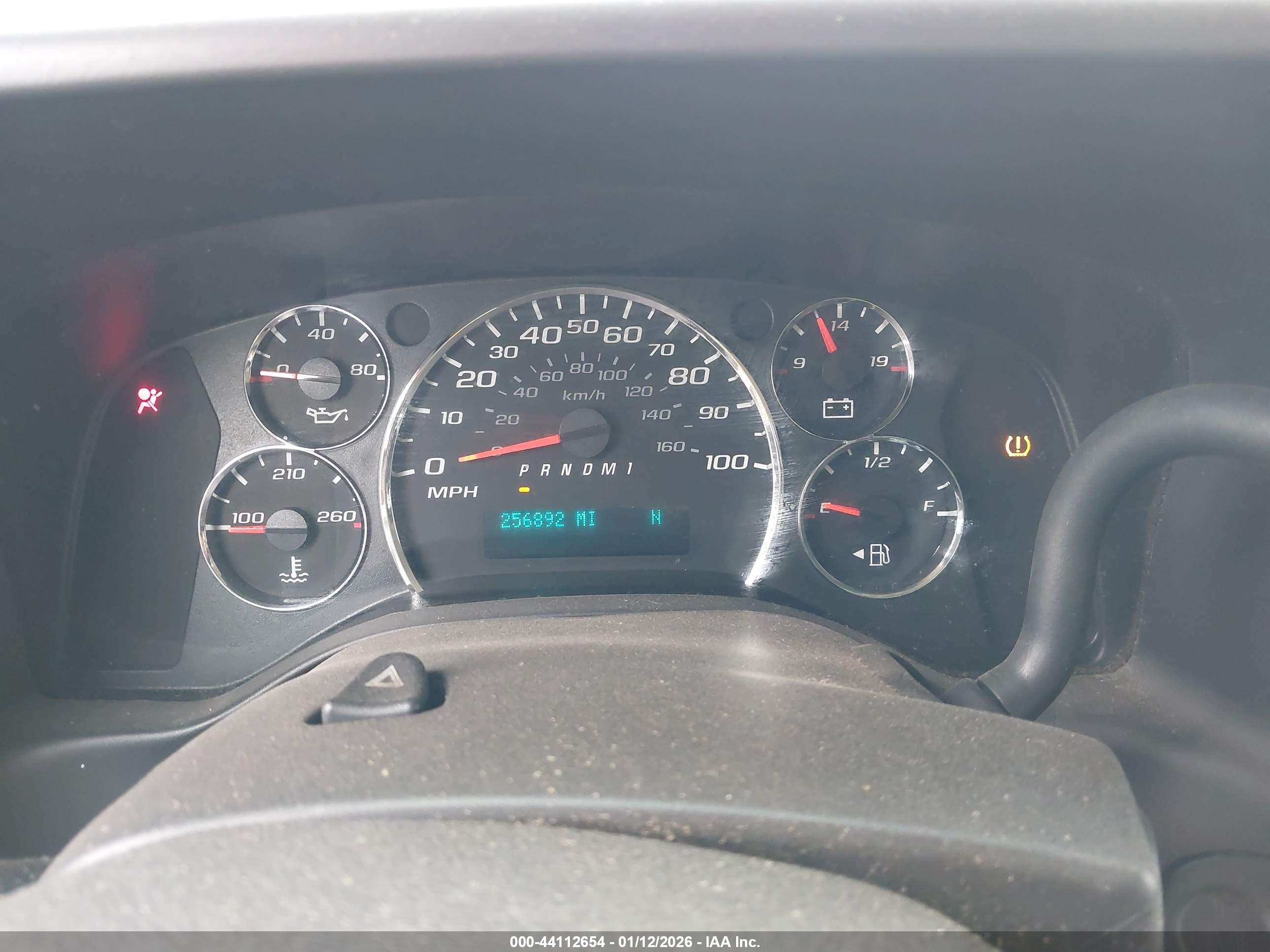 CHEVROLET EXPRESS image 7