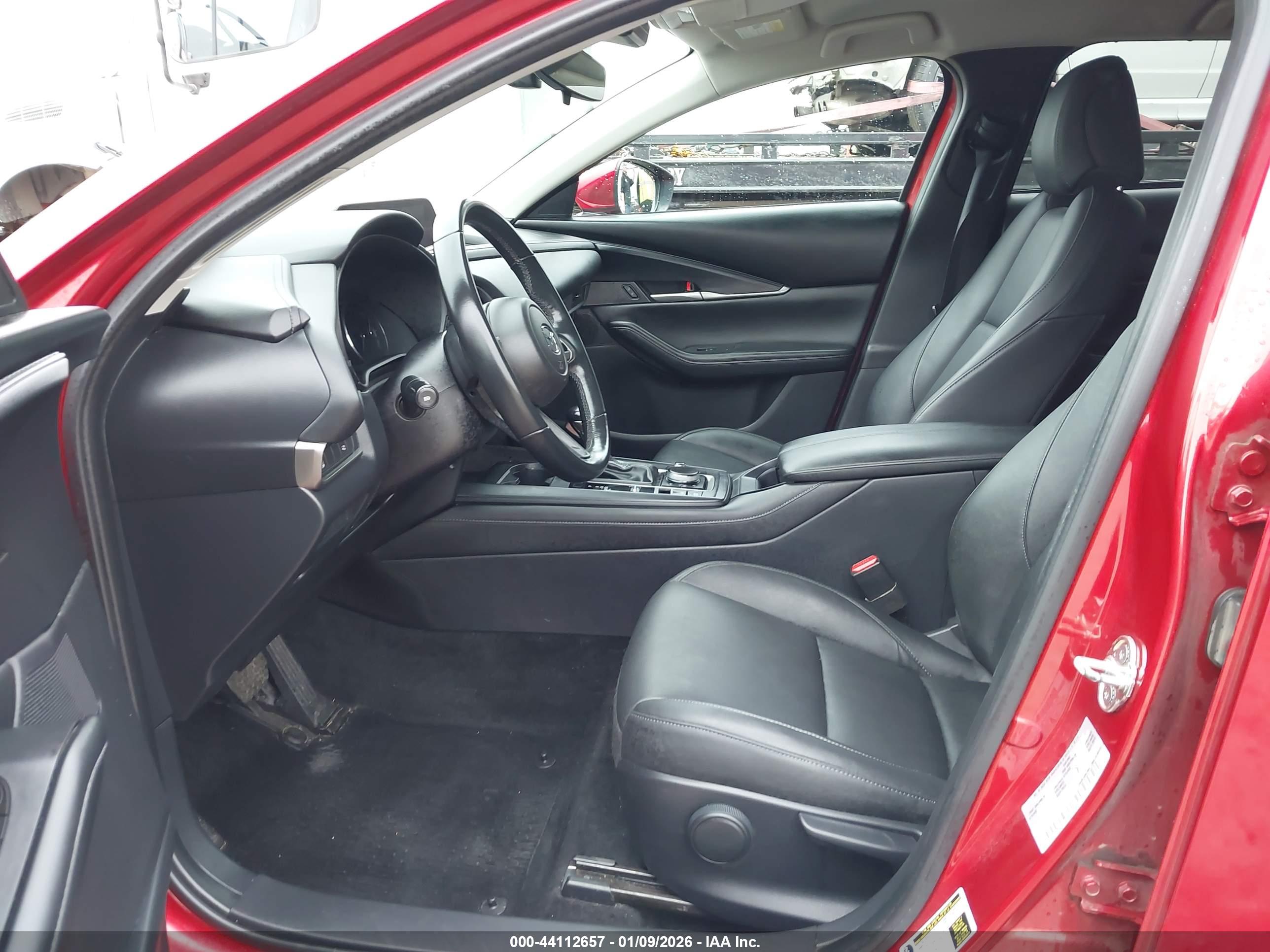 MAZDA CX-30 image 5