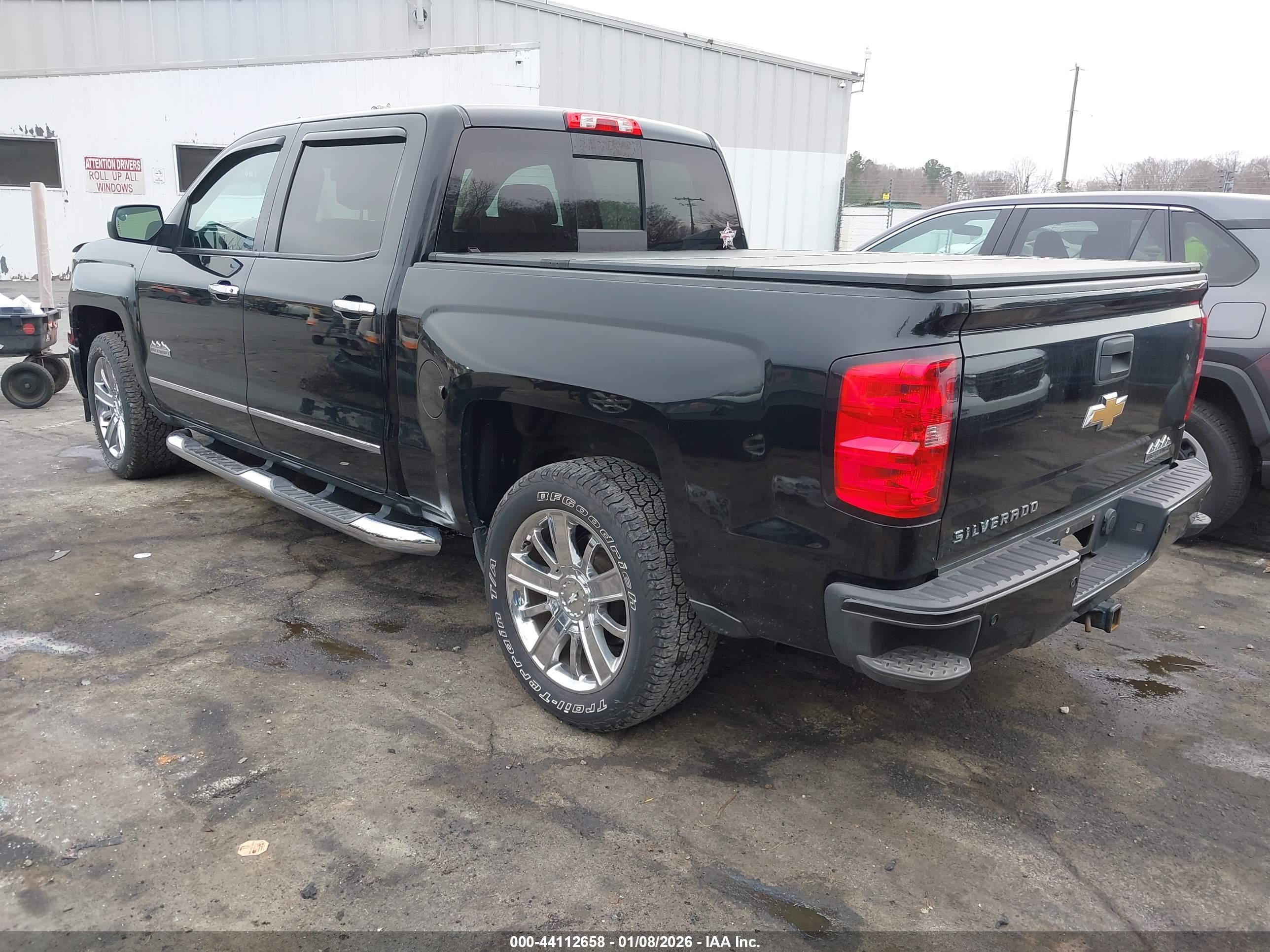 CHEVROLET SILVERADO image 3