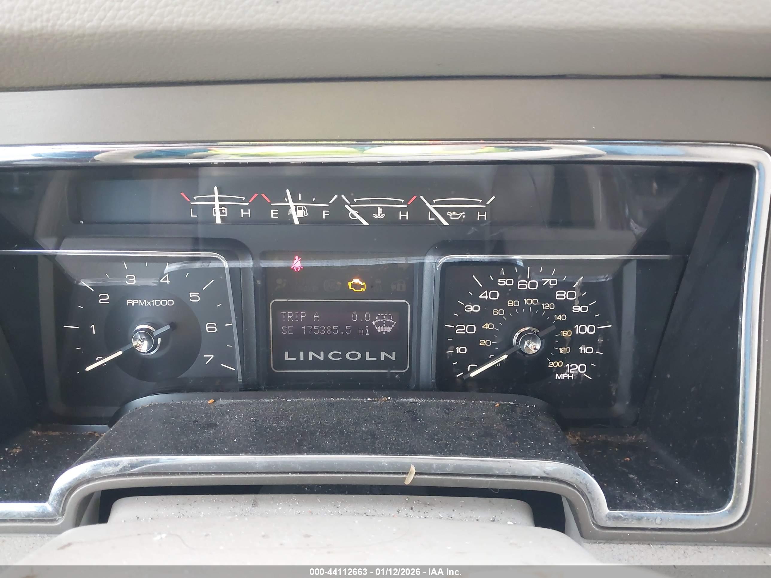 LINCOLN NAVIGATOR image 7