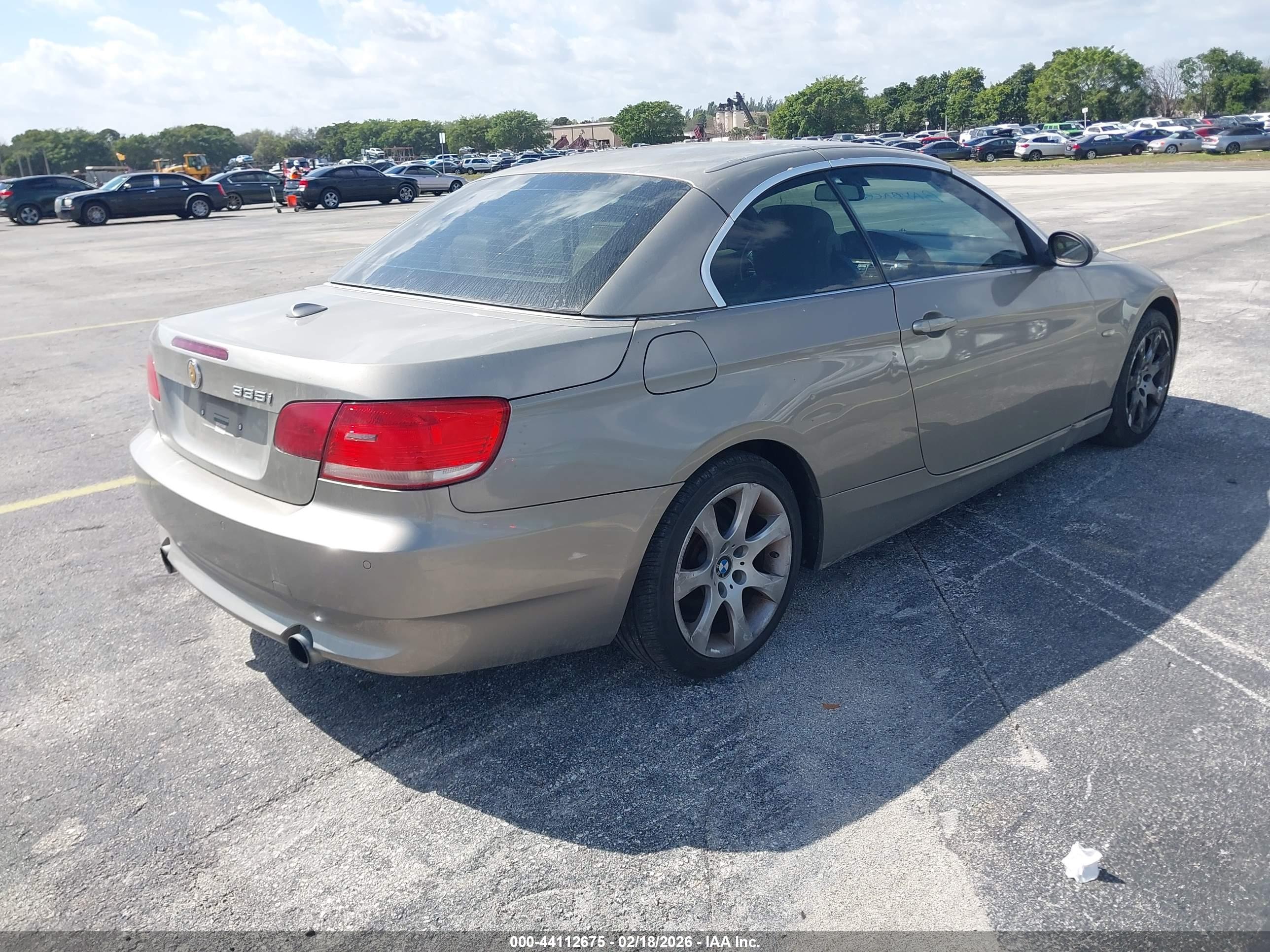 BMW 335I image 4