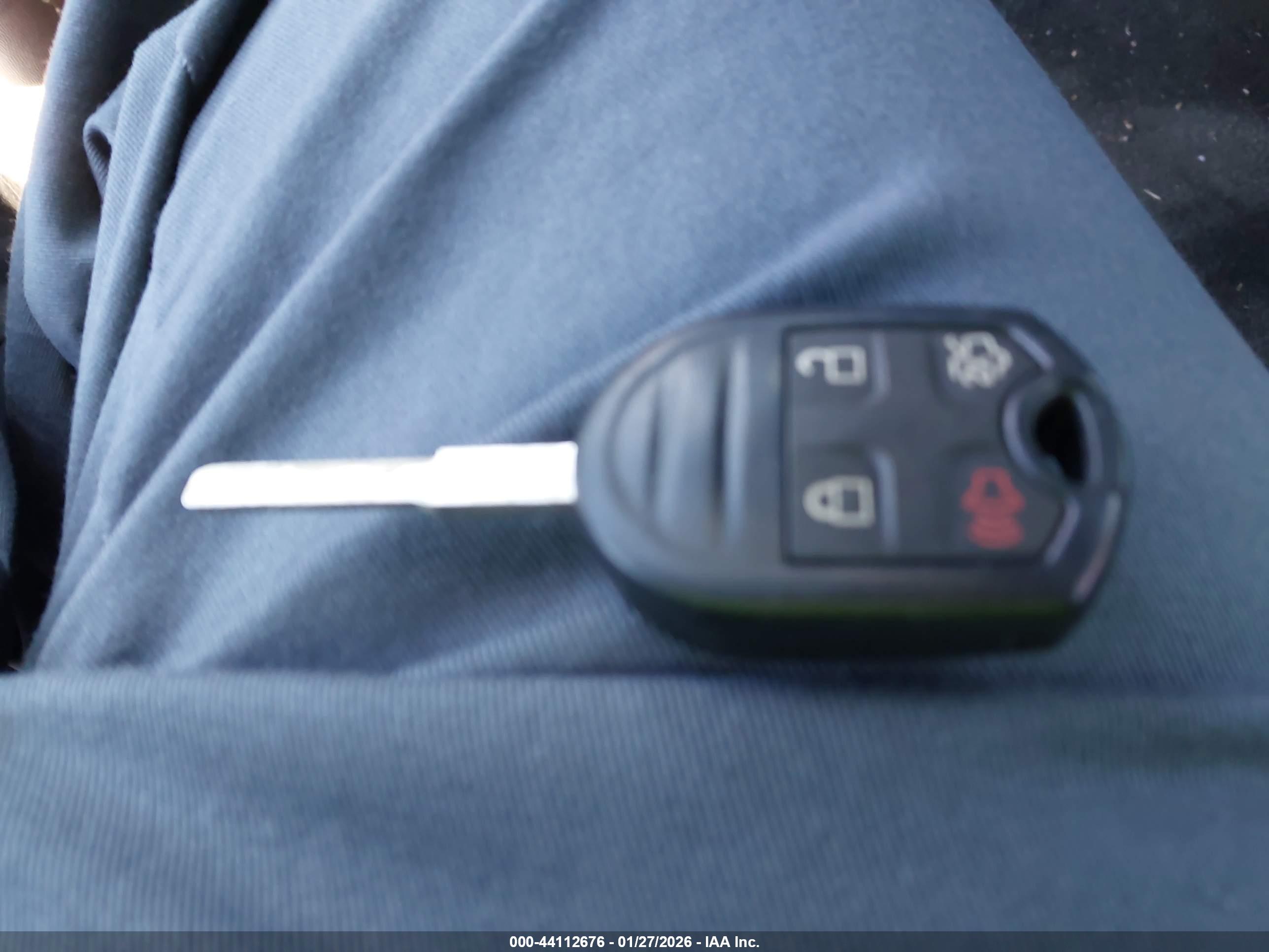 FORD FIESTA image 11