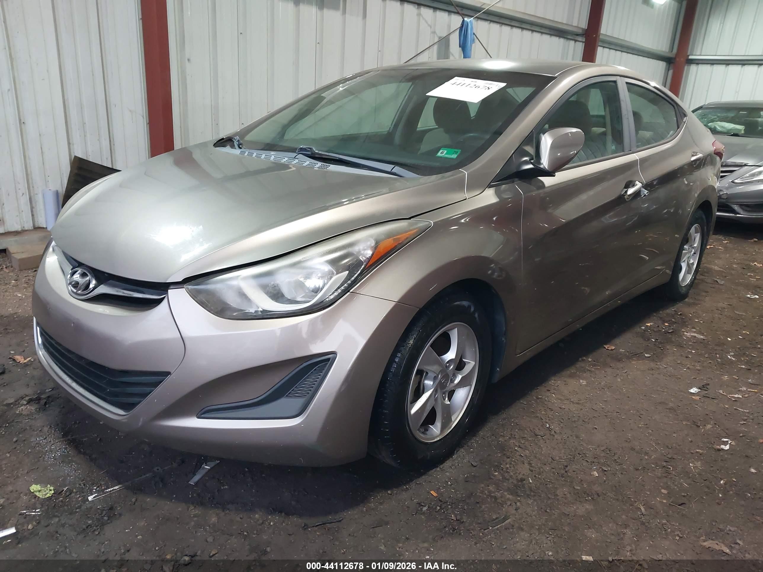 HYUNDAI ELANTRA image 2