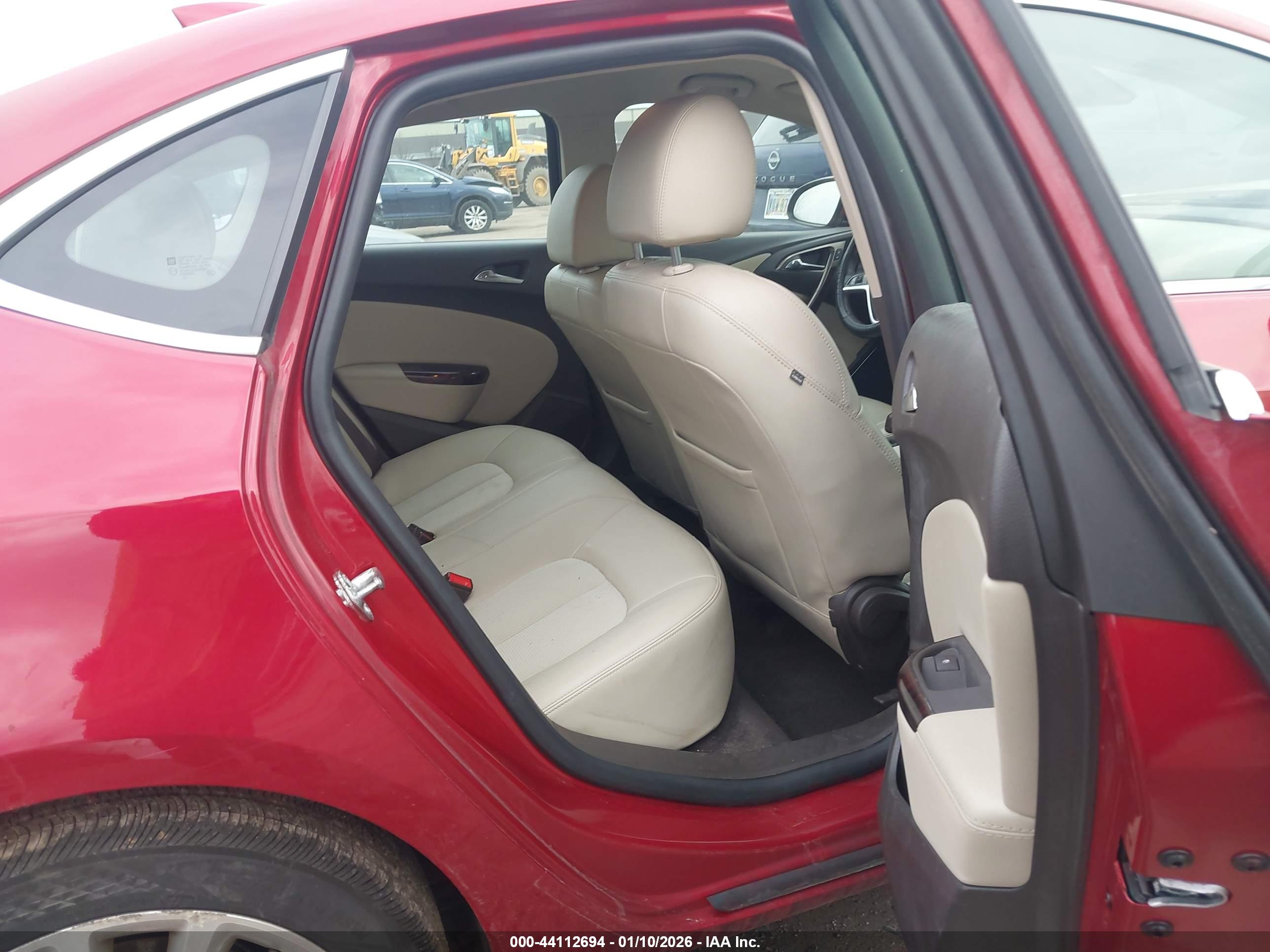 BUICK VERANO image 8
