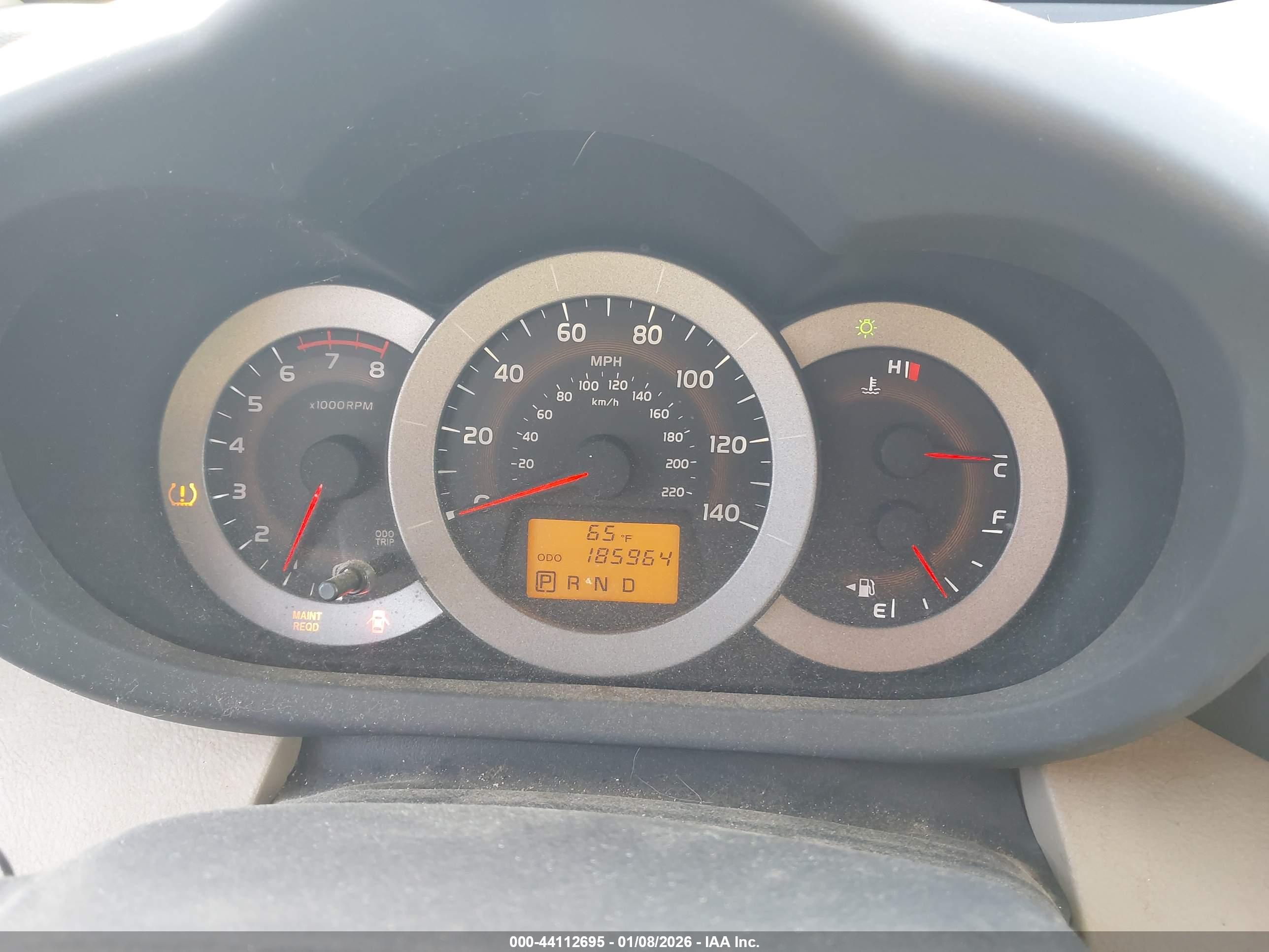 TOYOTA RAV4 image 7