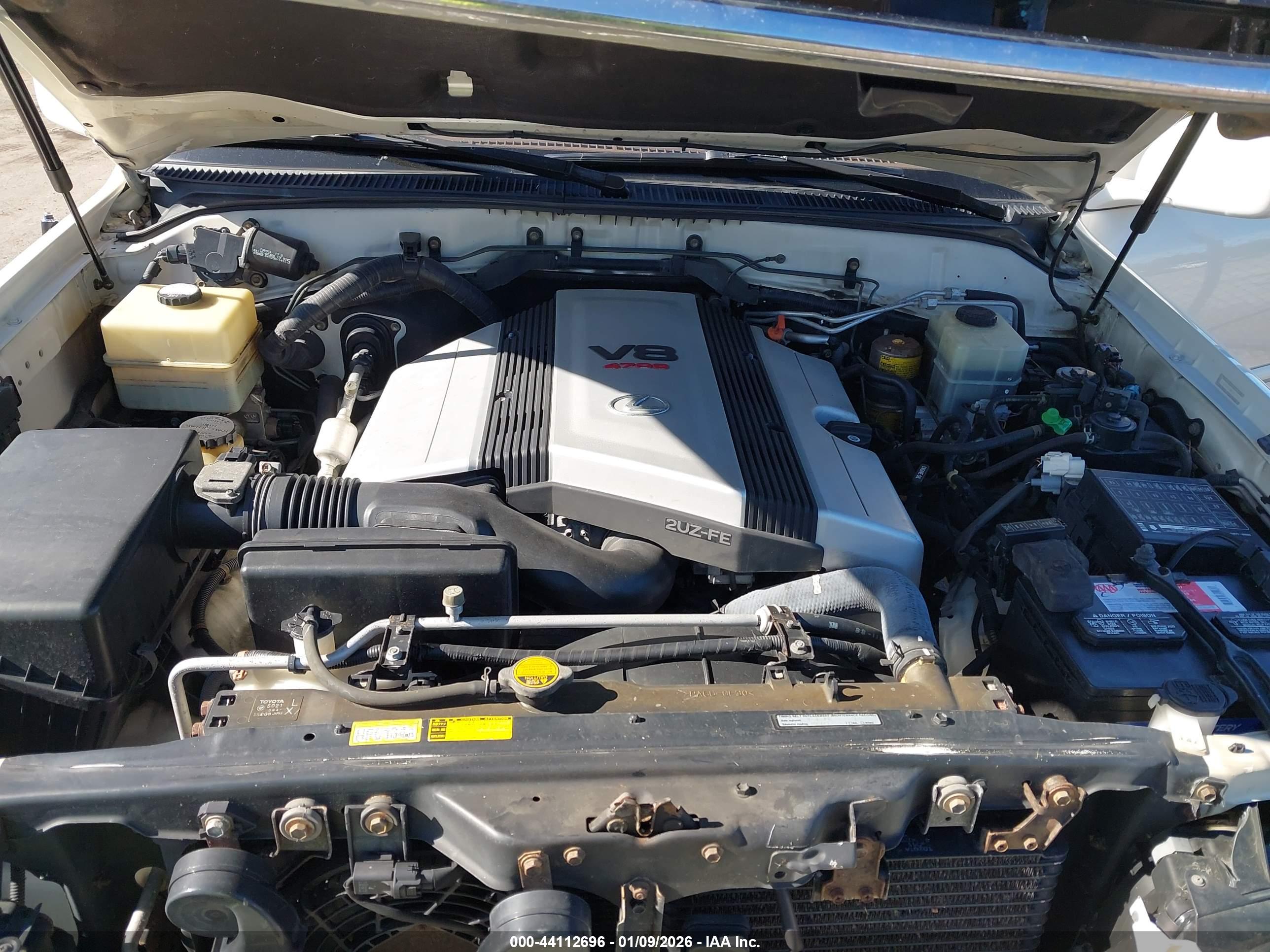 LEXUS LX image 10