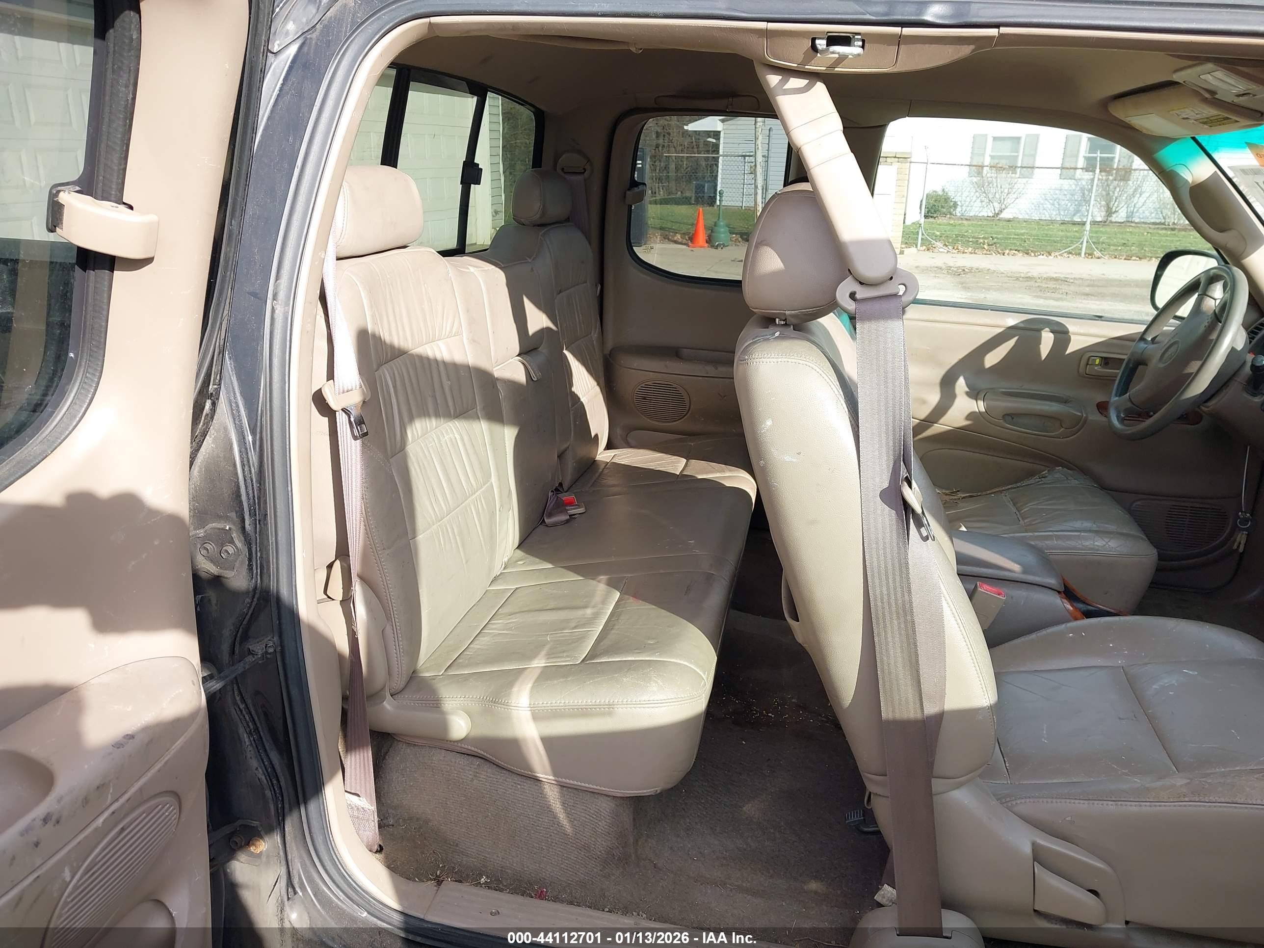 TOYOTA TUNDRA image 8