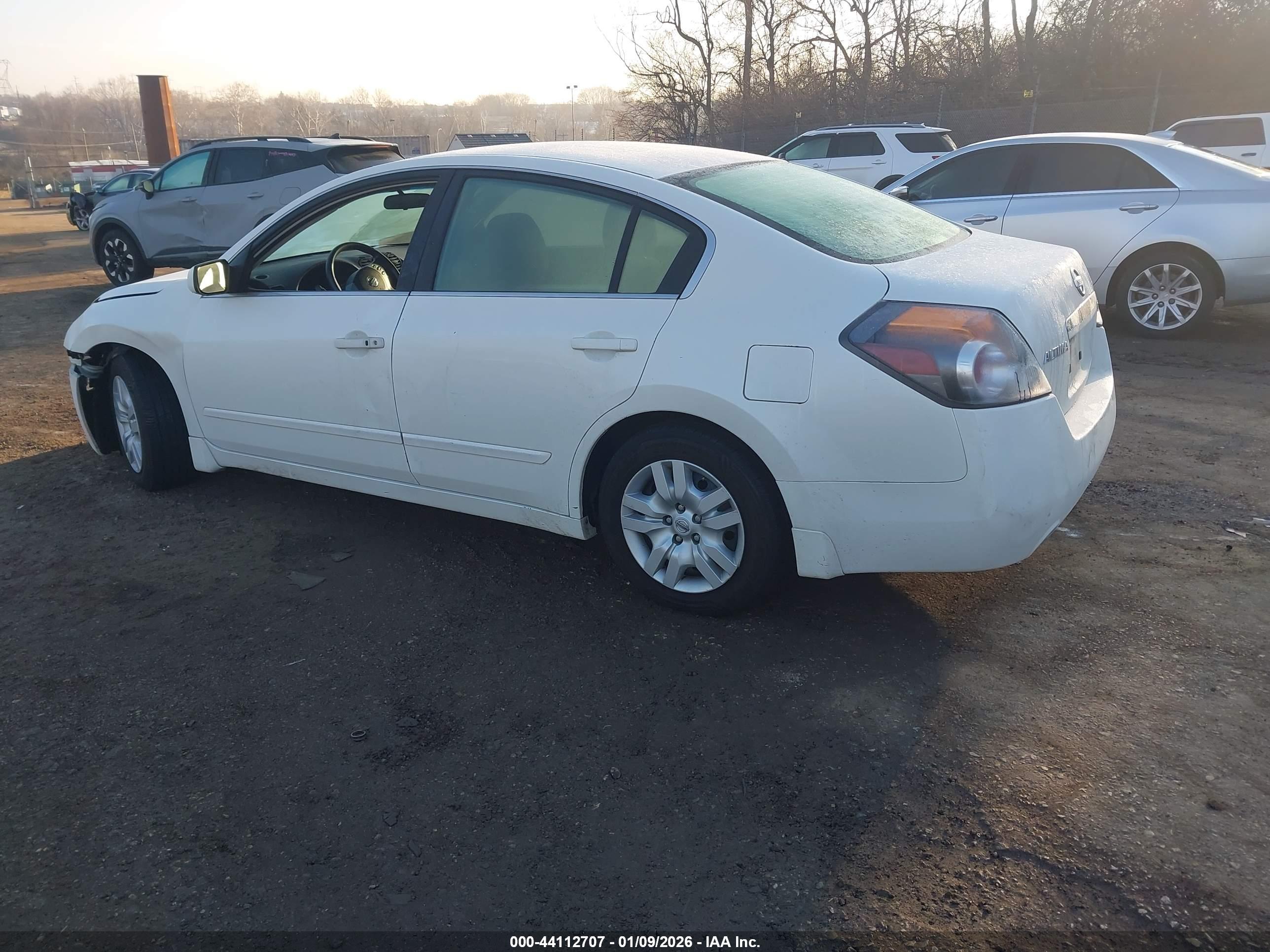 NISSAN ALTIMA image 3