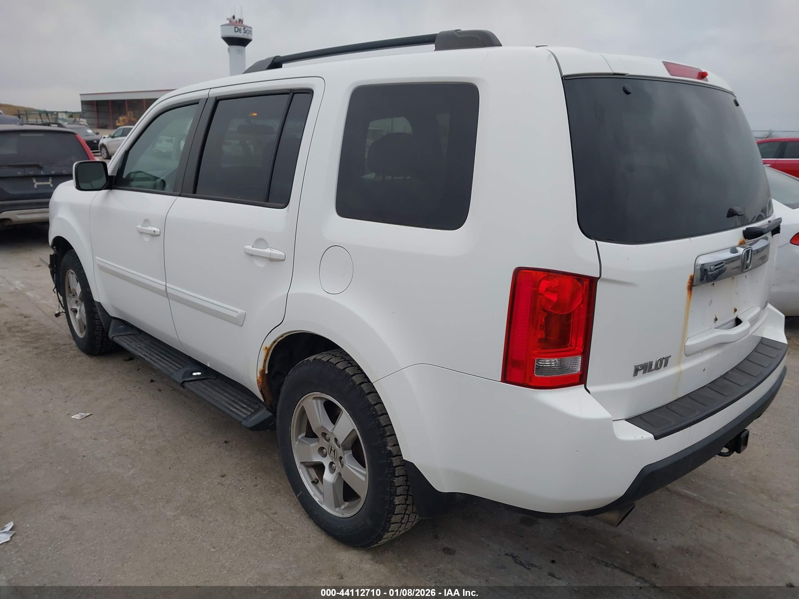 HONDA PILOT image 3