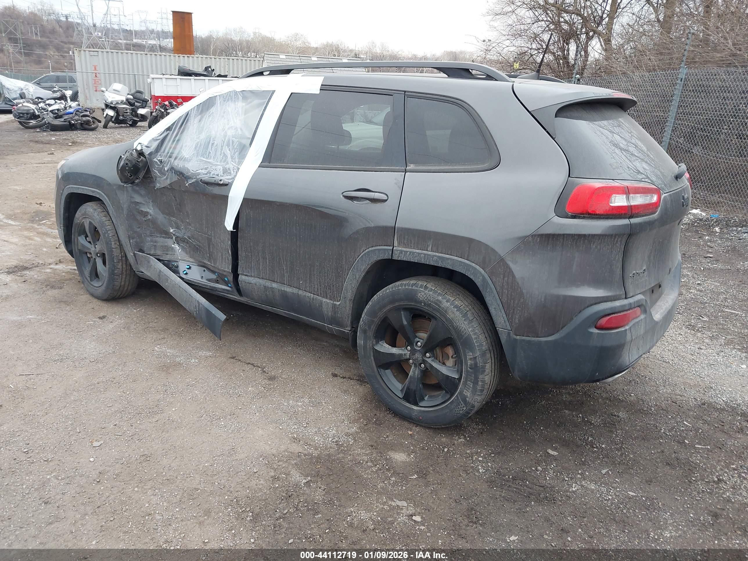 JEEP CHEROKEE image 3