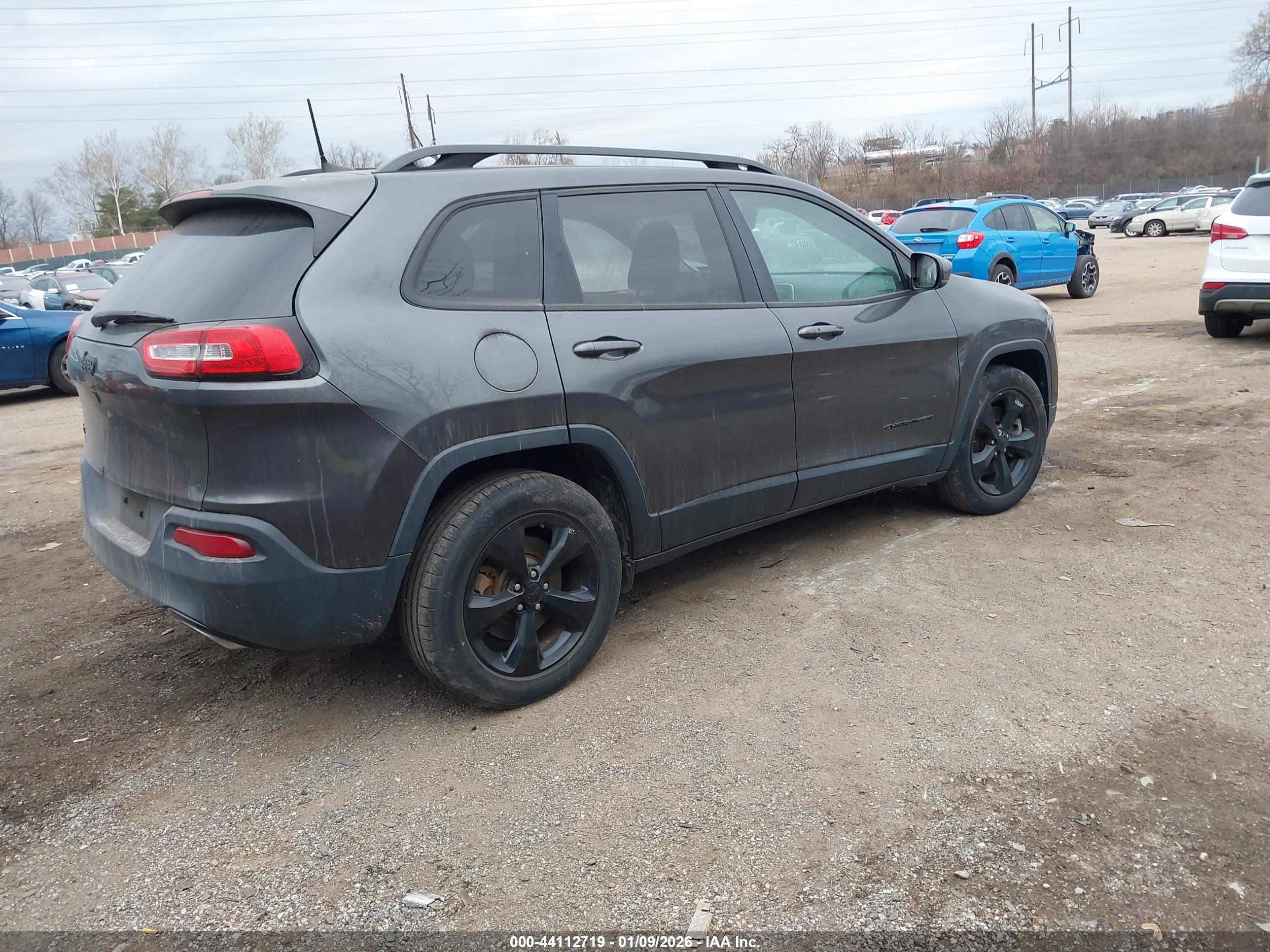 JEEP CHEROKEE image 4