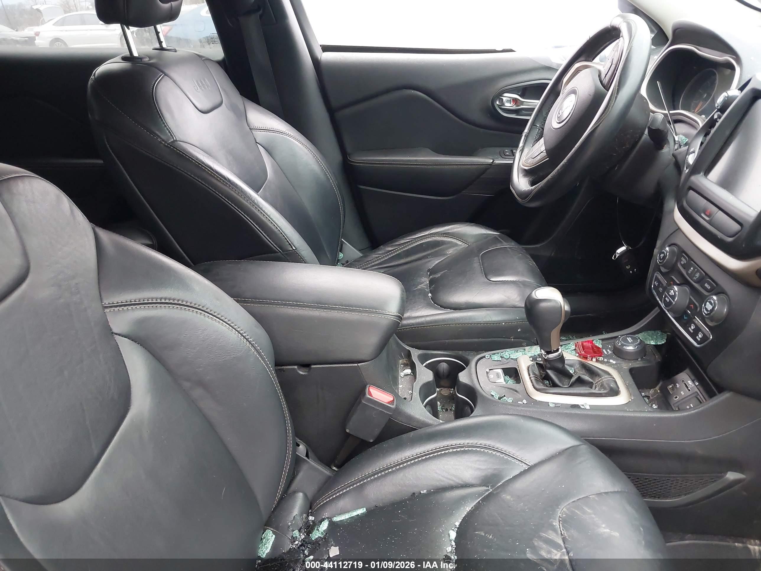 JEEP CHEROKEE image 5