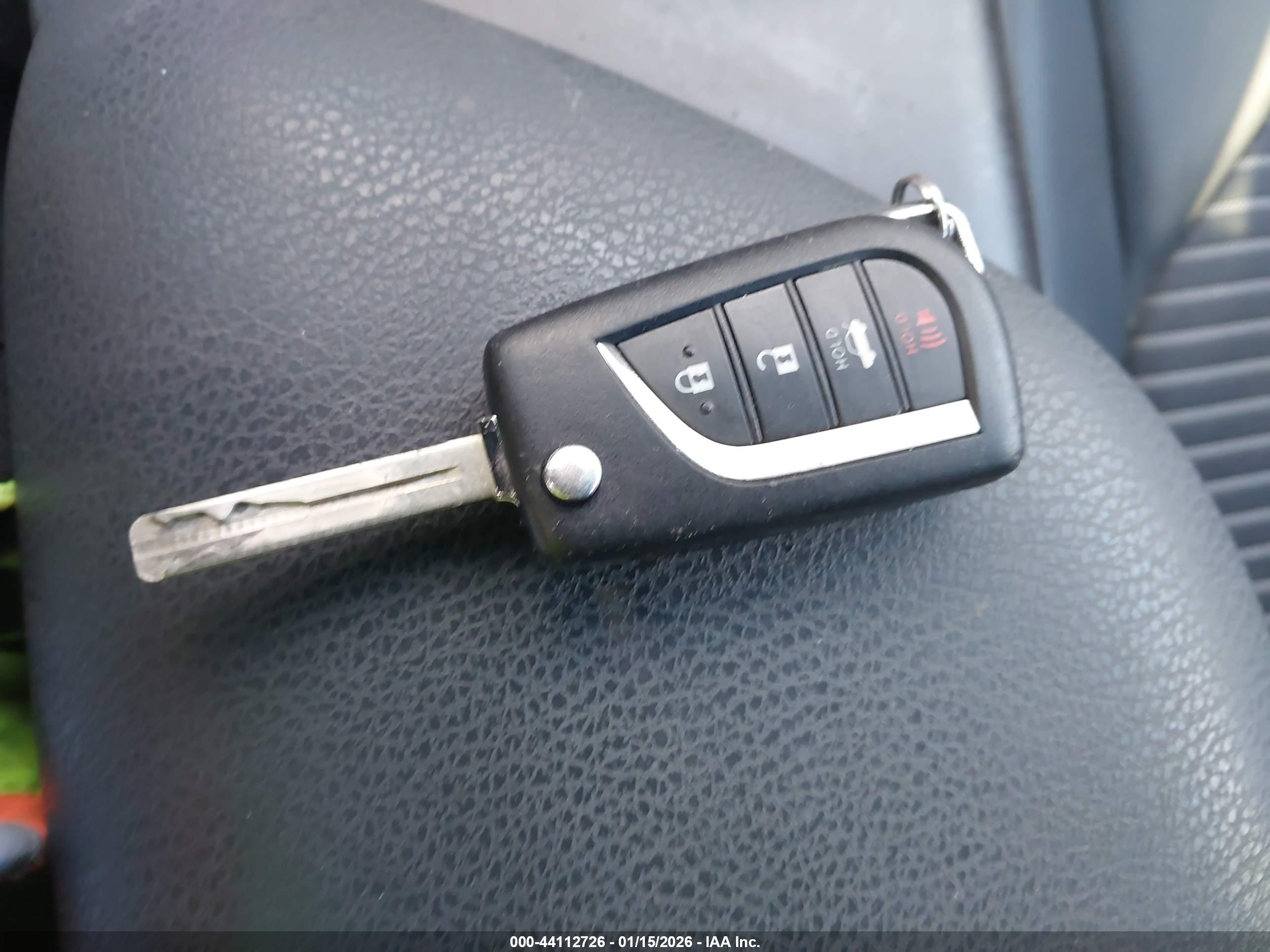 TOYOTA CAMRY image 11