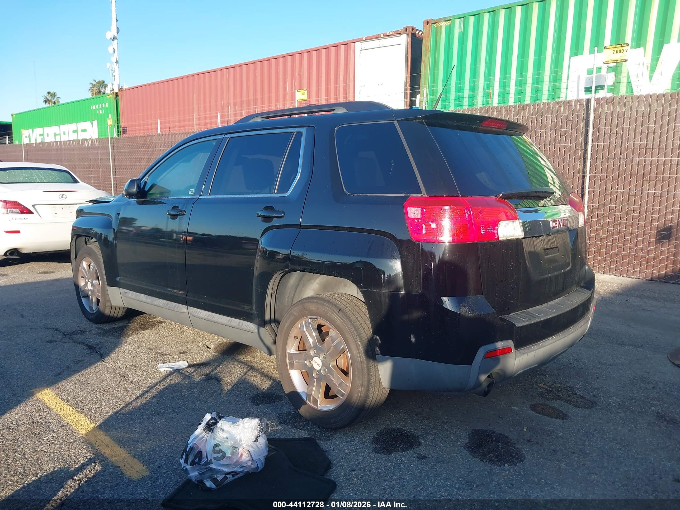 GMC TERRAIN image 3