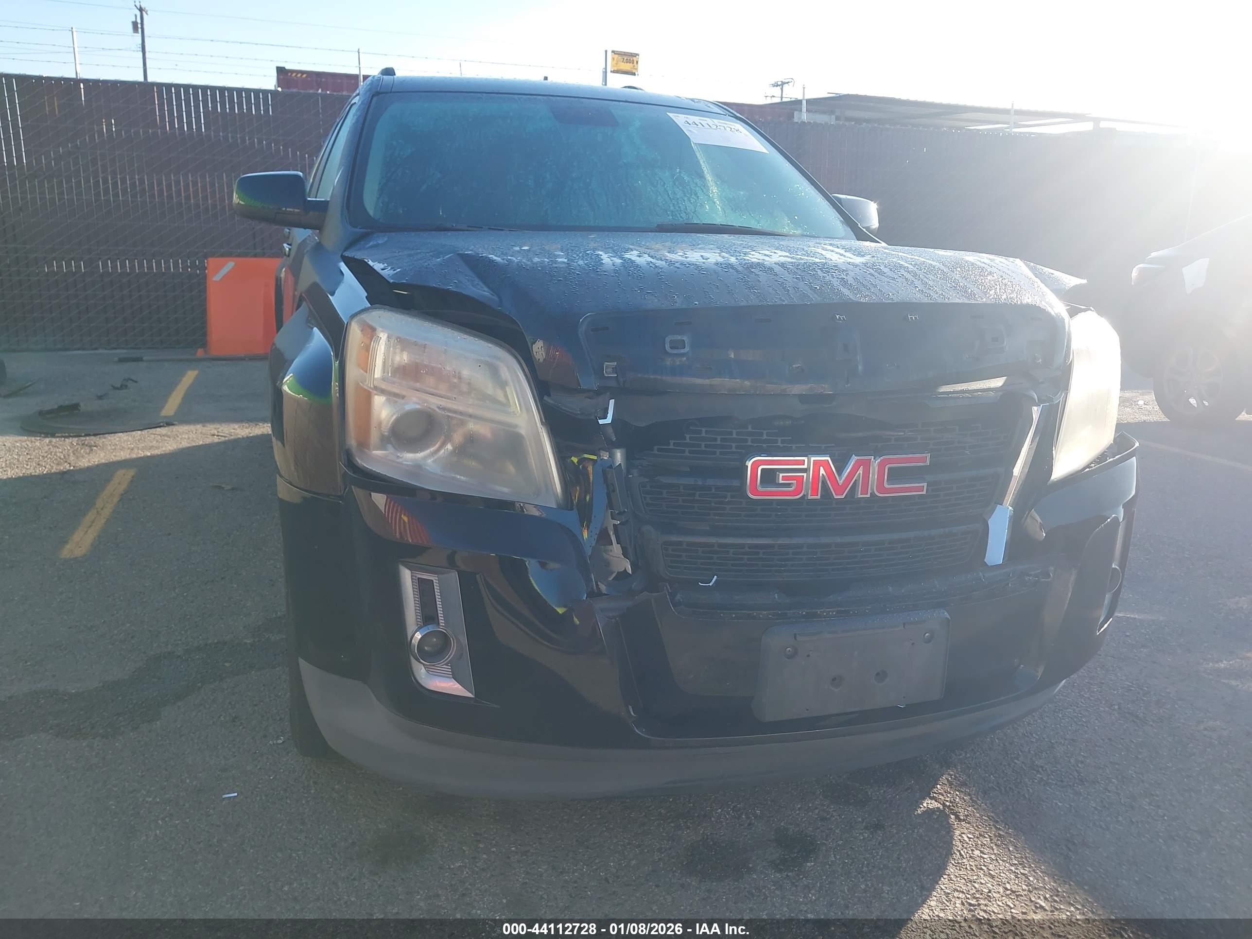 GMC TERRAIN image 6