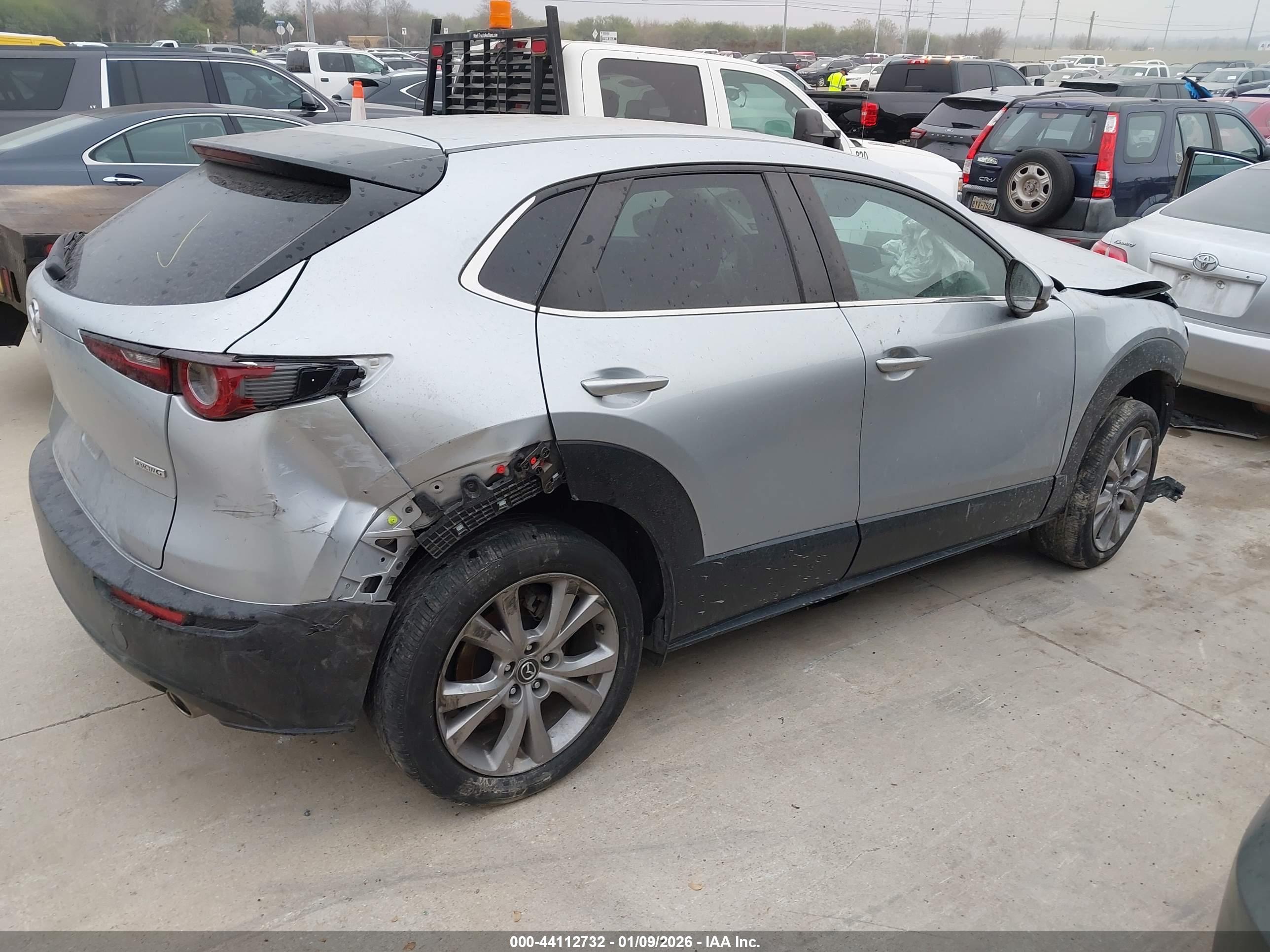 MAZDA CX-30 image 4