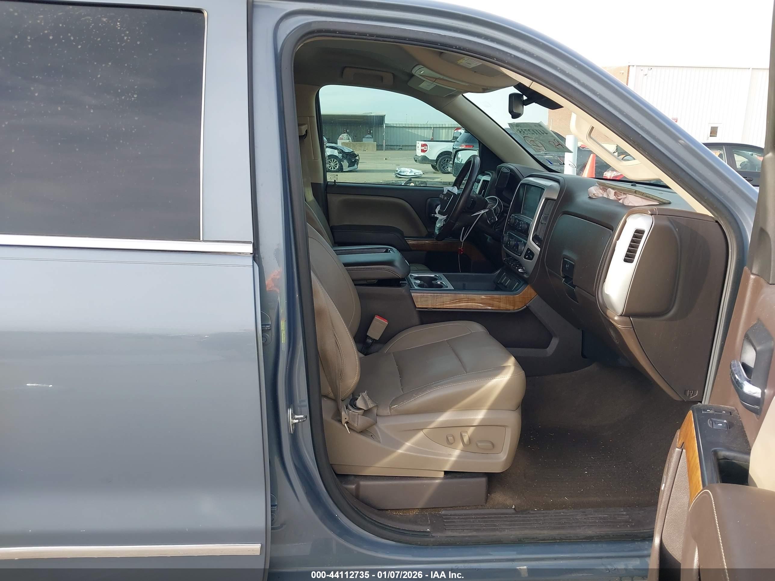 GMC SIERRA image 5