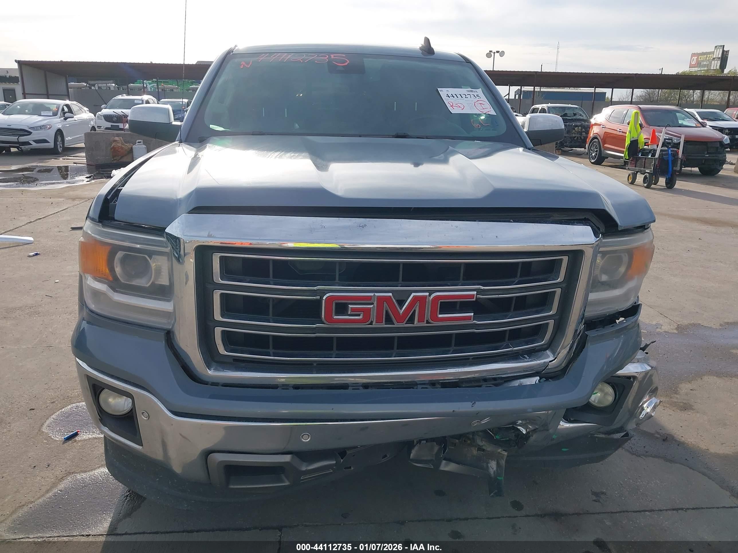 GMC SIERRA image 6