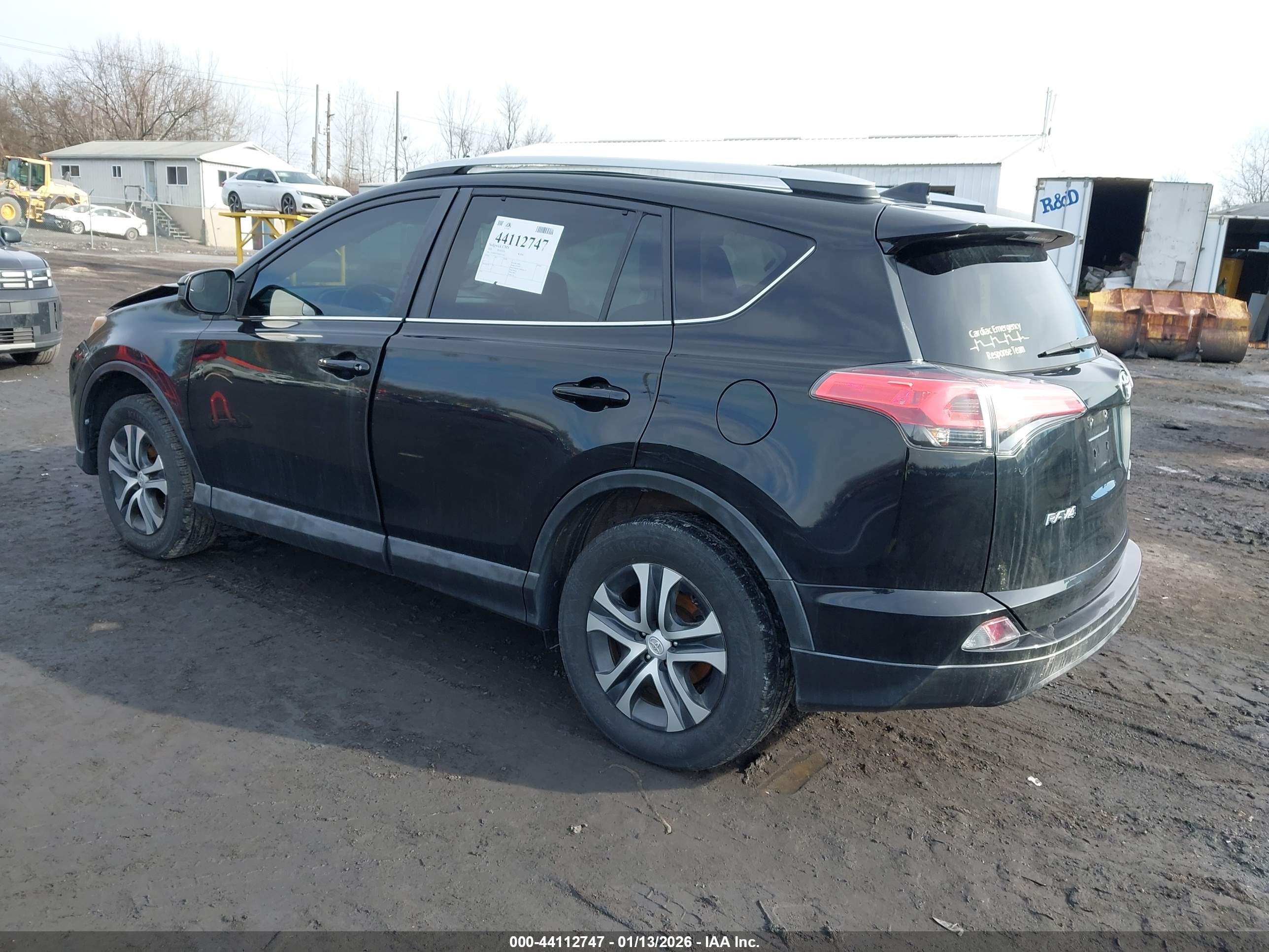 TOYOTA RAV4 image 3