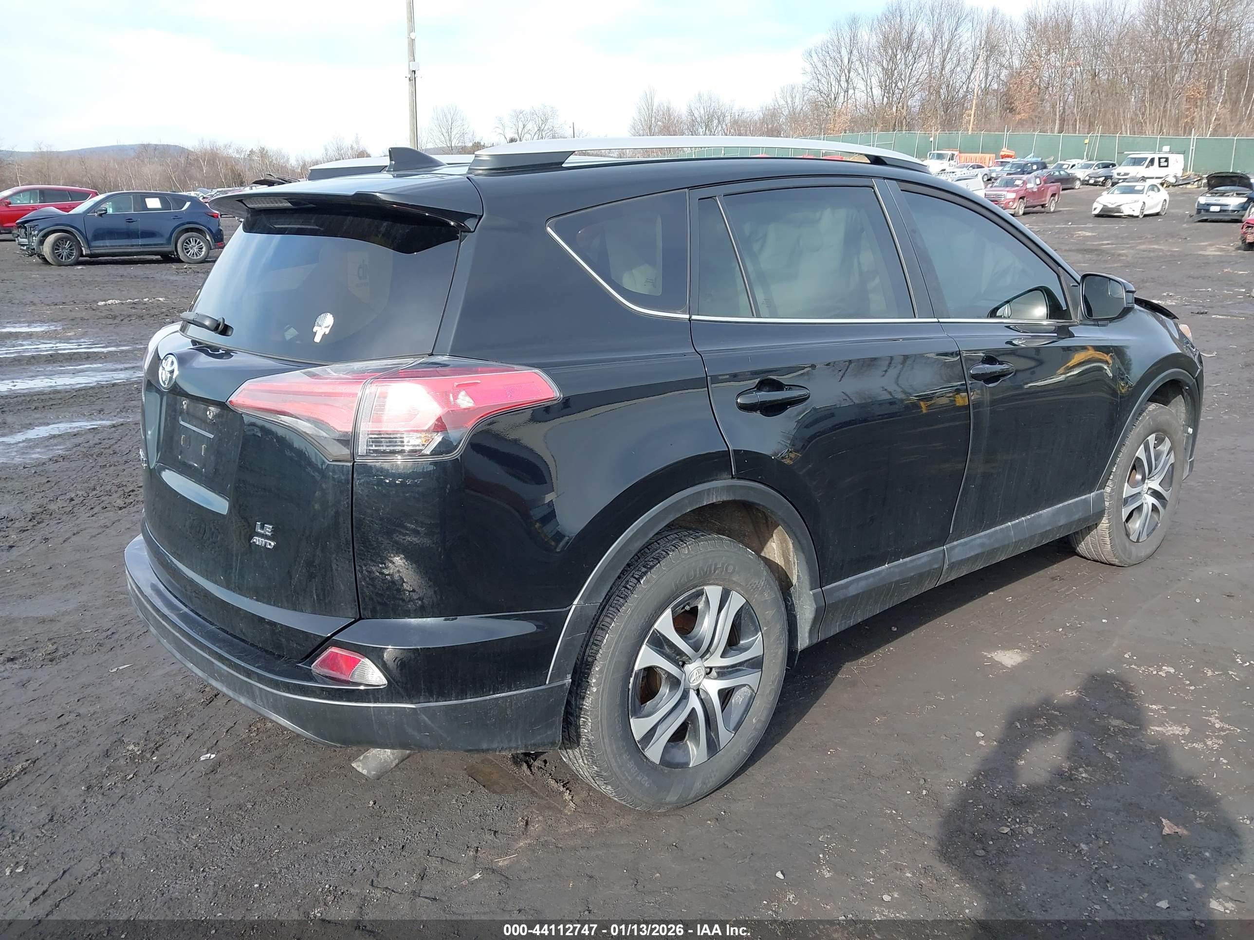 TOYOTA RAV4 image 4