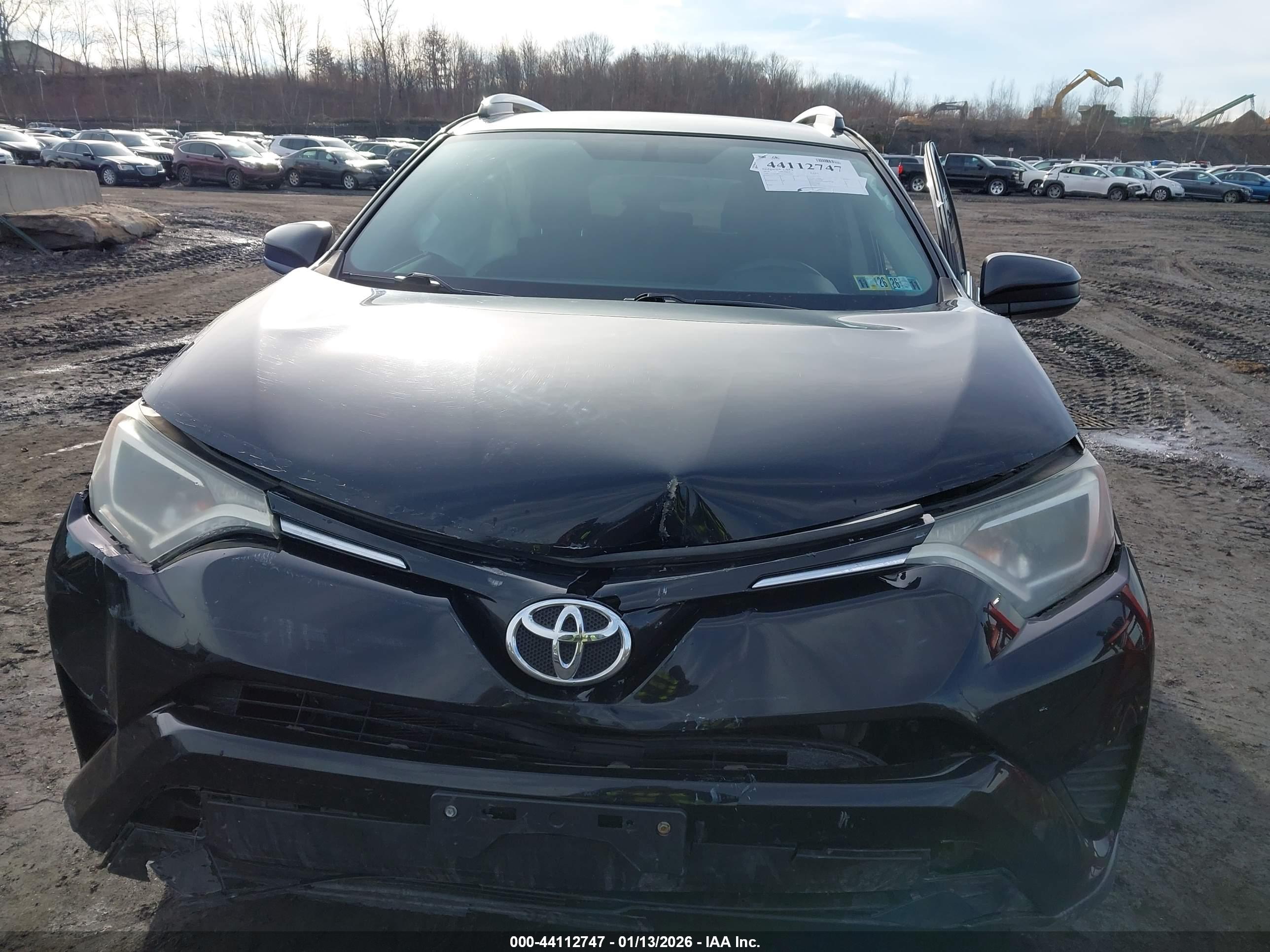 TOYOTA RAV4 image 6