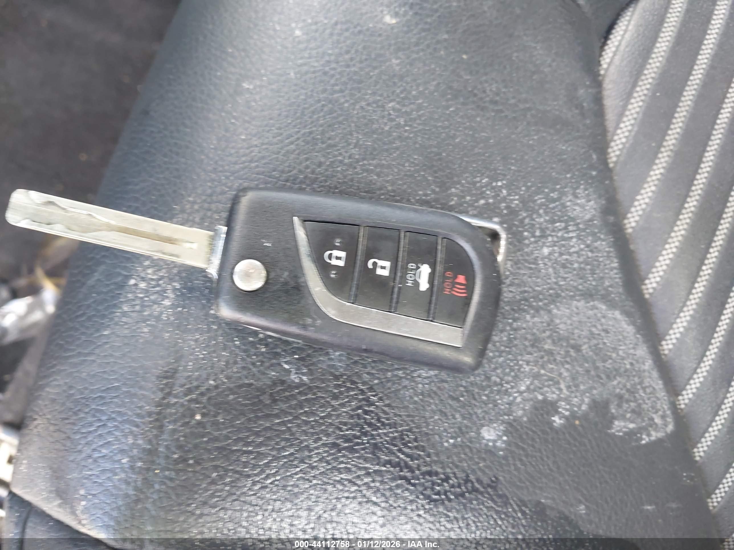 TOYOTA CAMRY image 11