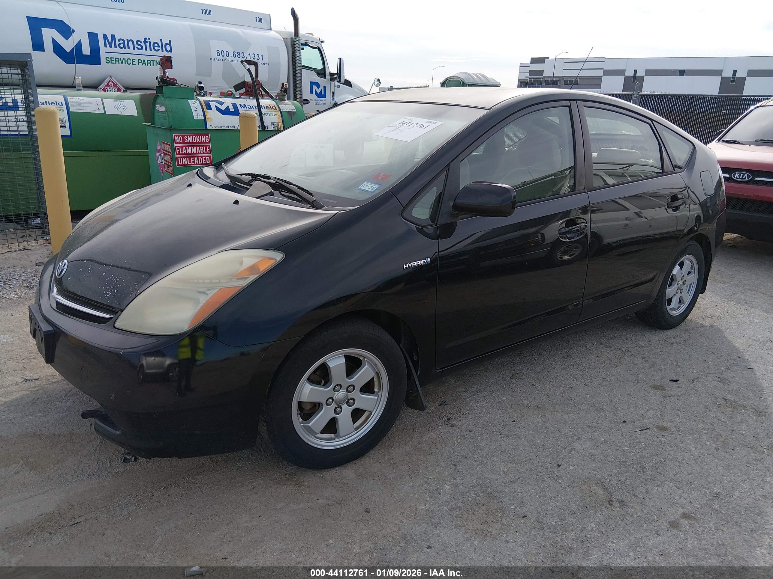TOYOTA PRIUS image 2