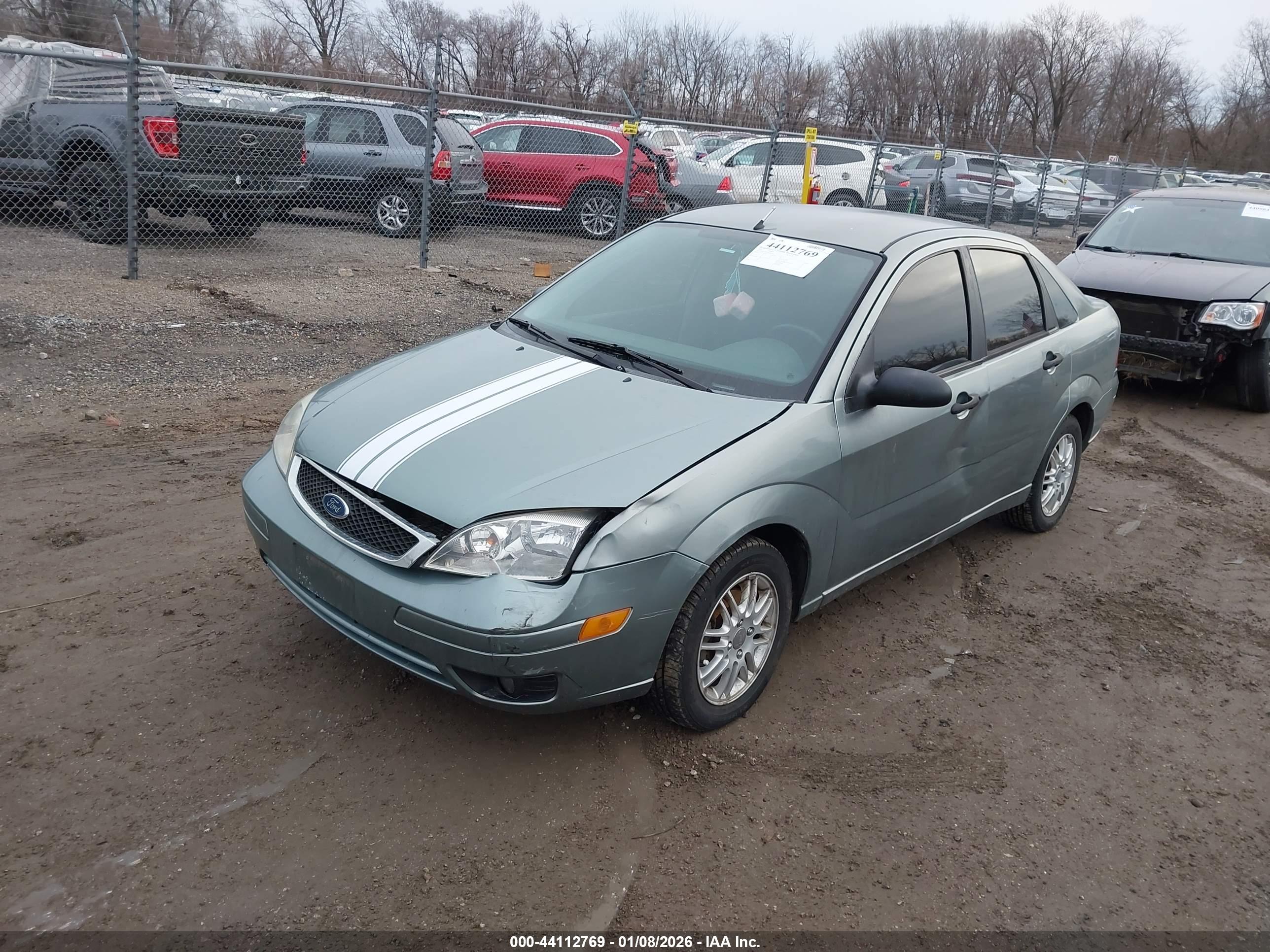 FORD FOCUS image 2