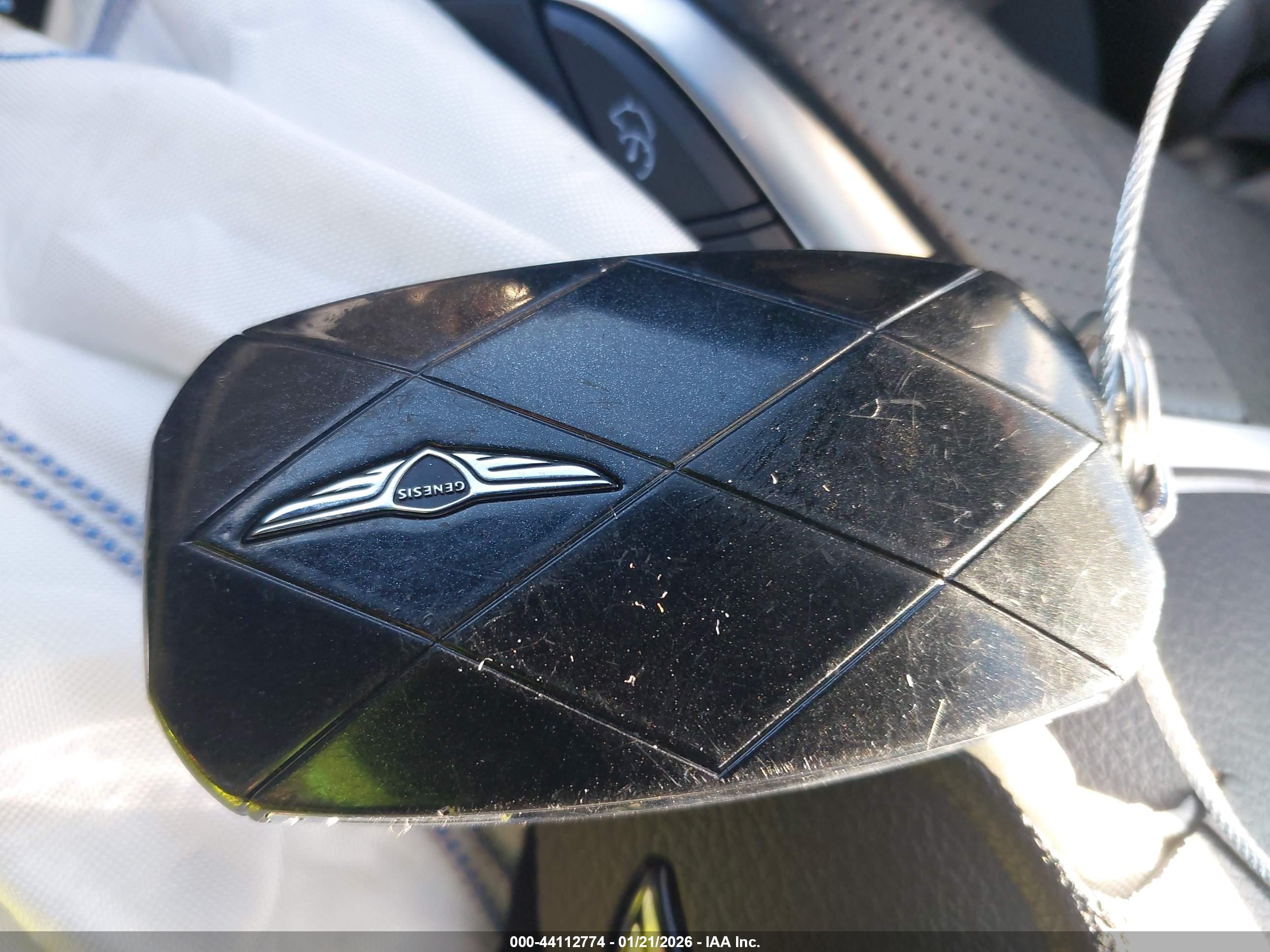 GENESIS G70 image 11